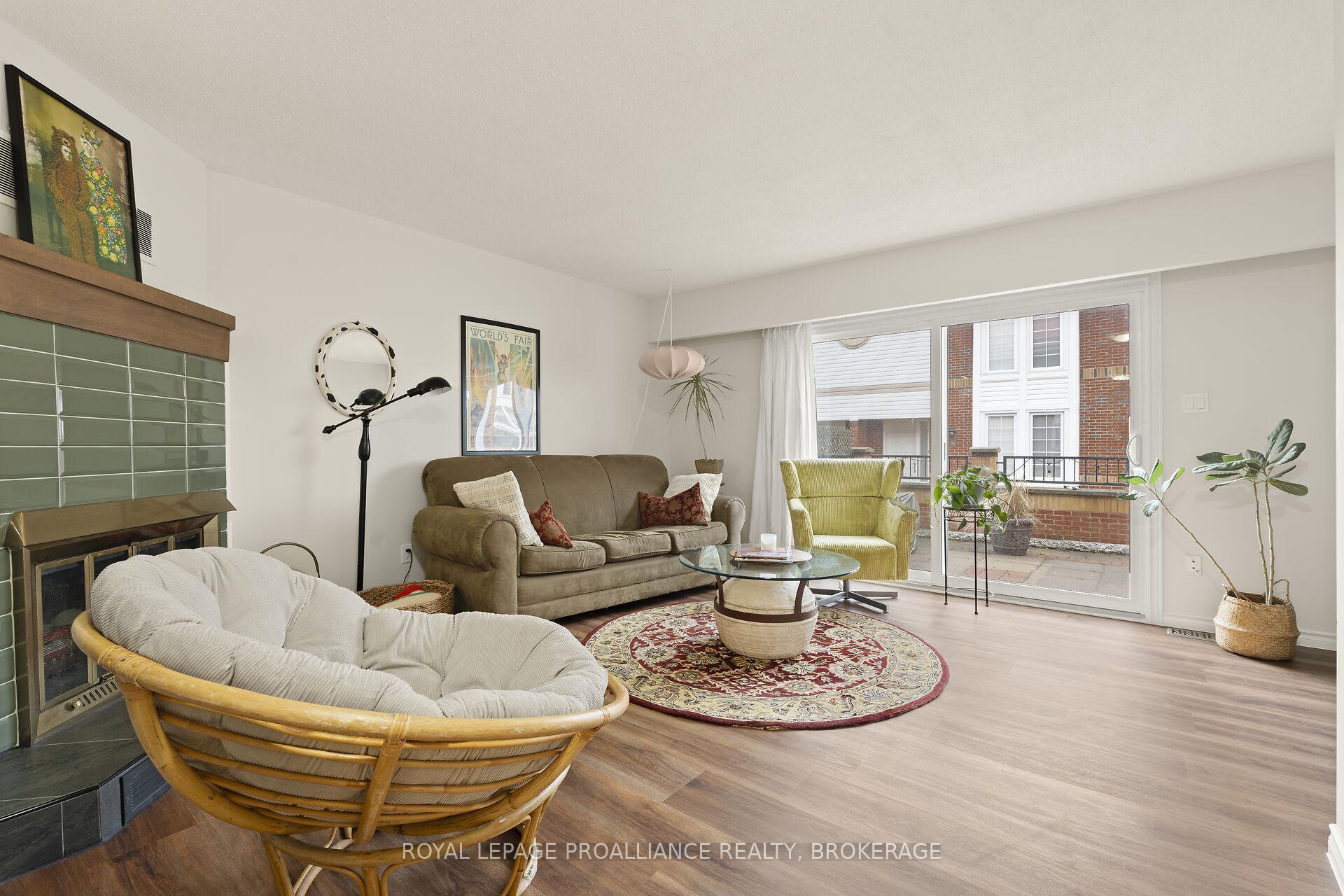 Photo 12 of Unit 42, 1 Place D'armes, Kingston, East of Sir John A. Blvd — HOMEH