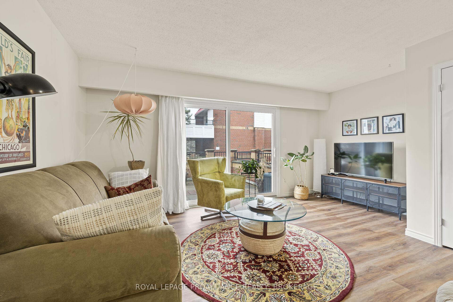 Photo 14 of Unit 42, 1 Place D'armes, Kingston, East of Sir John A. Blvd — HOMEH