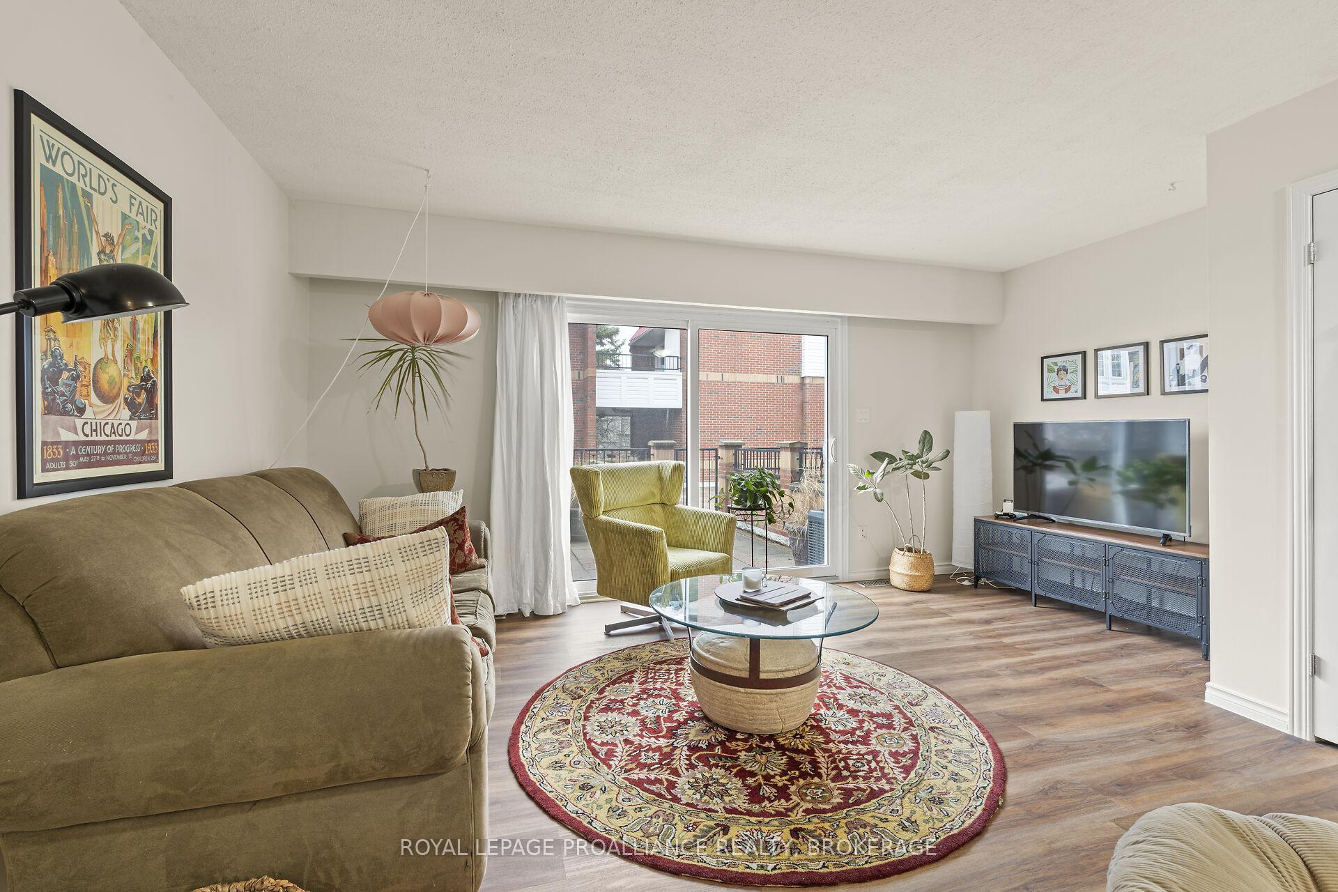 Photo 15 of Unit 42, 1 Place D'armes, Kingston, East of Sir John A. Blvd — HOMEH