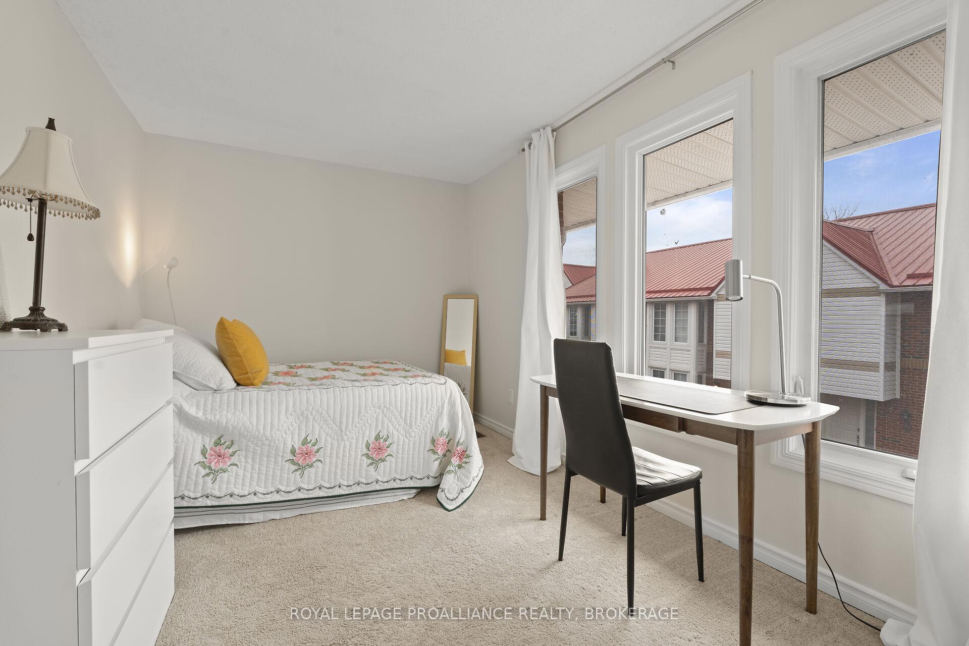 Photo 16 of Unit 42, 1 Place D'armes, Kingston, East of Sir John A. Blvd — HOMEH