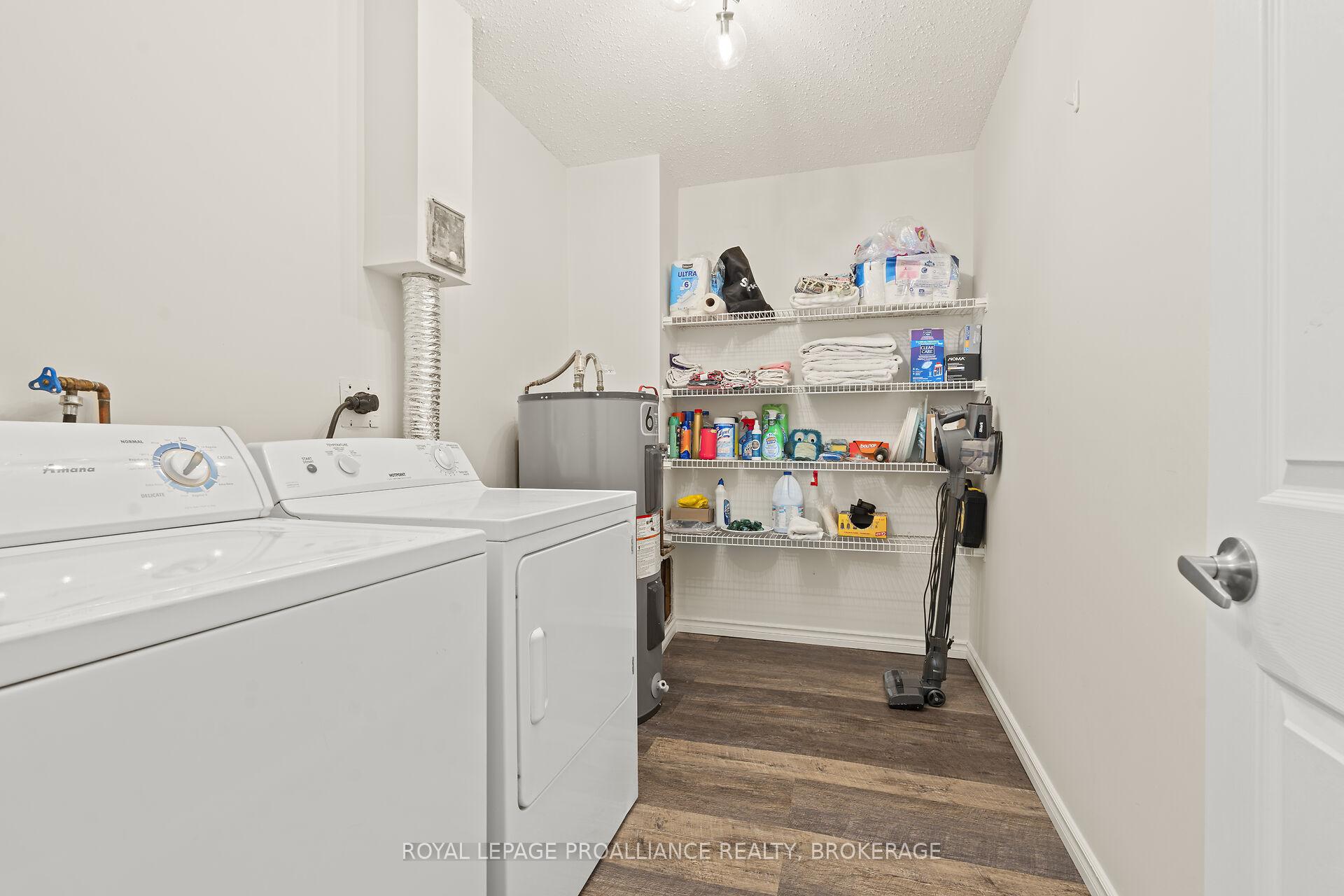 Photo 18 of Unit 42, 1 Place D'armes, Kingston, East of Sir John A. Blvd — HOMEH