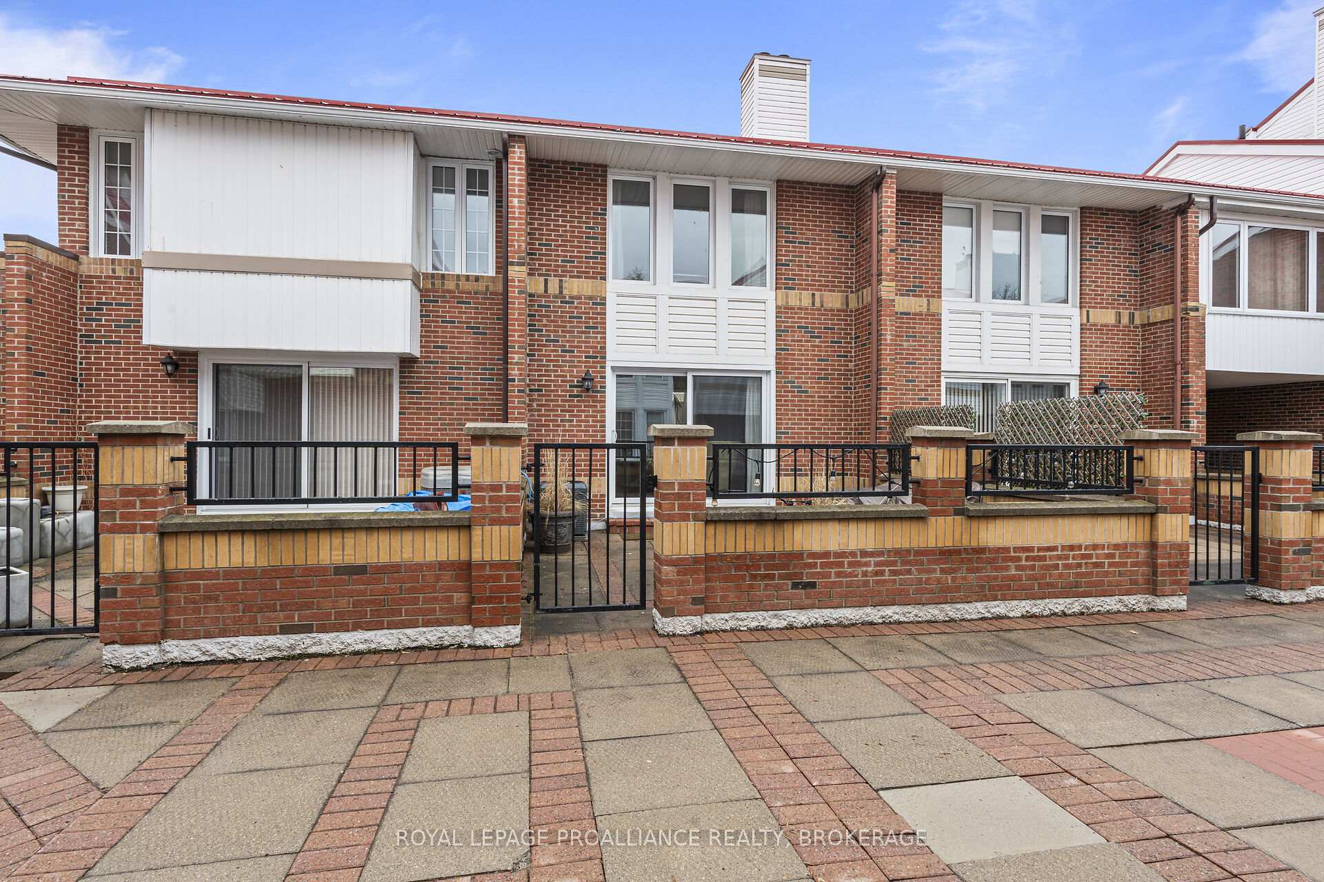 Photo 27 of Unit 42, 1 Place D'armes, Kingston, East of Sir John A. Blvd — HOMEH