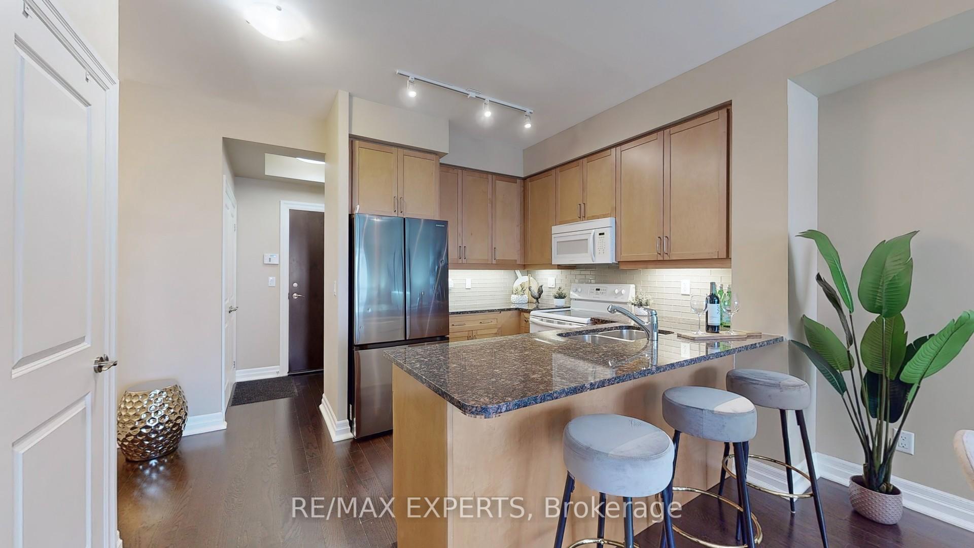 Photo 10 of Unit 409, 180 John West Way, Aurora, Bayview Wellington — HOMEH