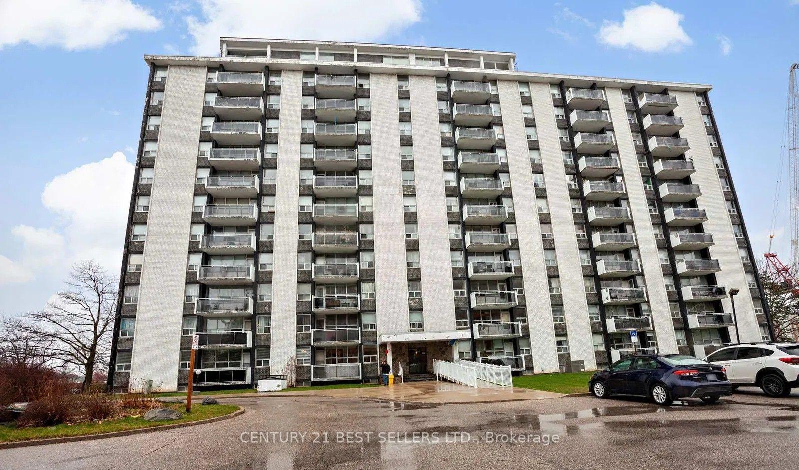 Front of Unit 306, 151 La Rose Avenue