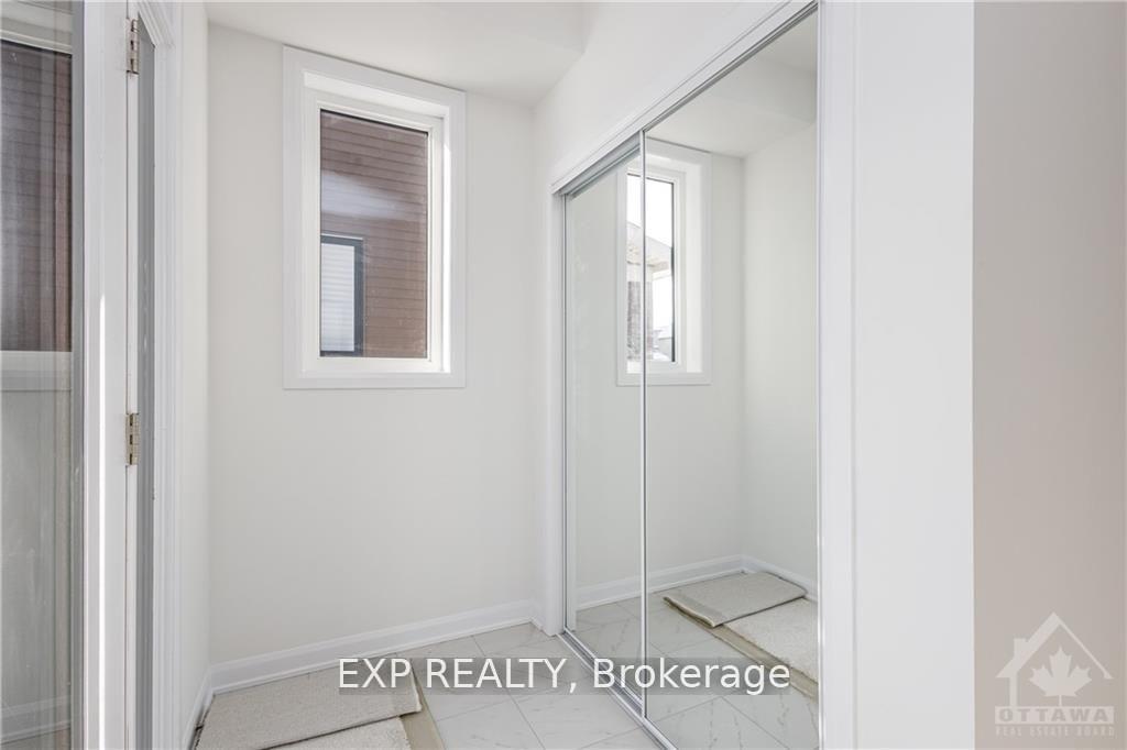 Photo 2 of 1006 Ballyhale Heights, Ottawa, Barrhaven - Half Moon Bay — HOMEH