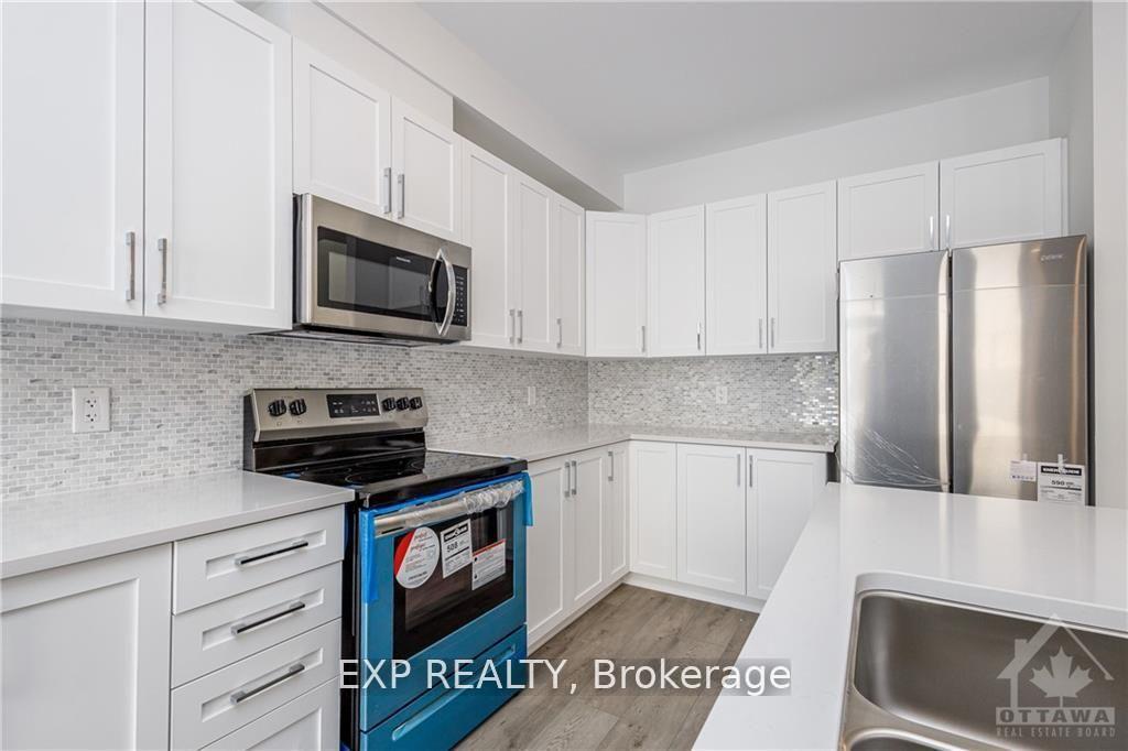 Photo 5 of 1006 Ballyhale Heights, Ottawa, Barrhaven - Half Moon Bay — HOMEH