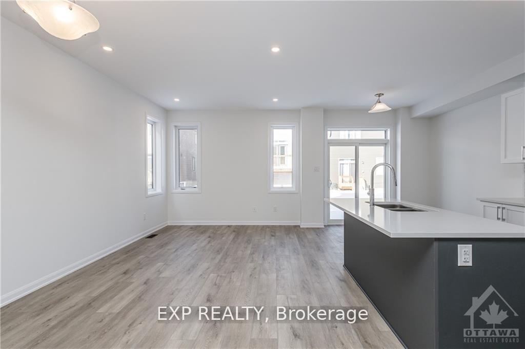 Photo 8 of 1006 Ballyhale Heights, Ottawa, Barrhaven - Half Moon Bay — HOMEH