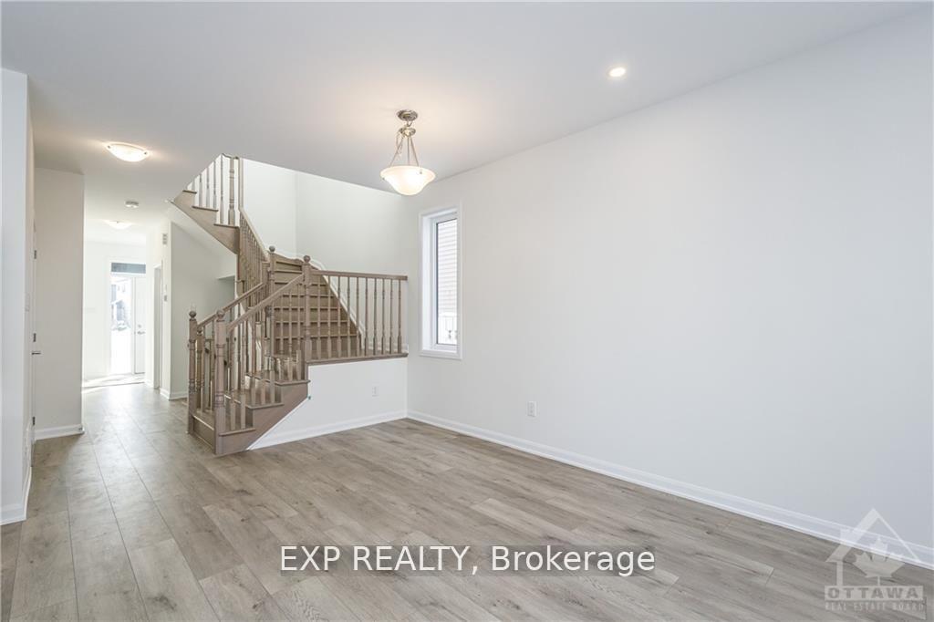 Photo 10 of 1006 Ballyhale Heights, Ottawa, Barrhaven - Half Moon Bay — HOMEH