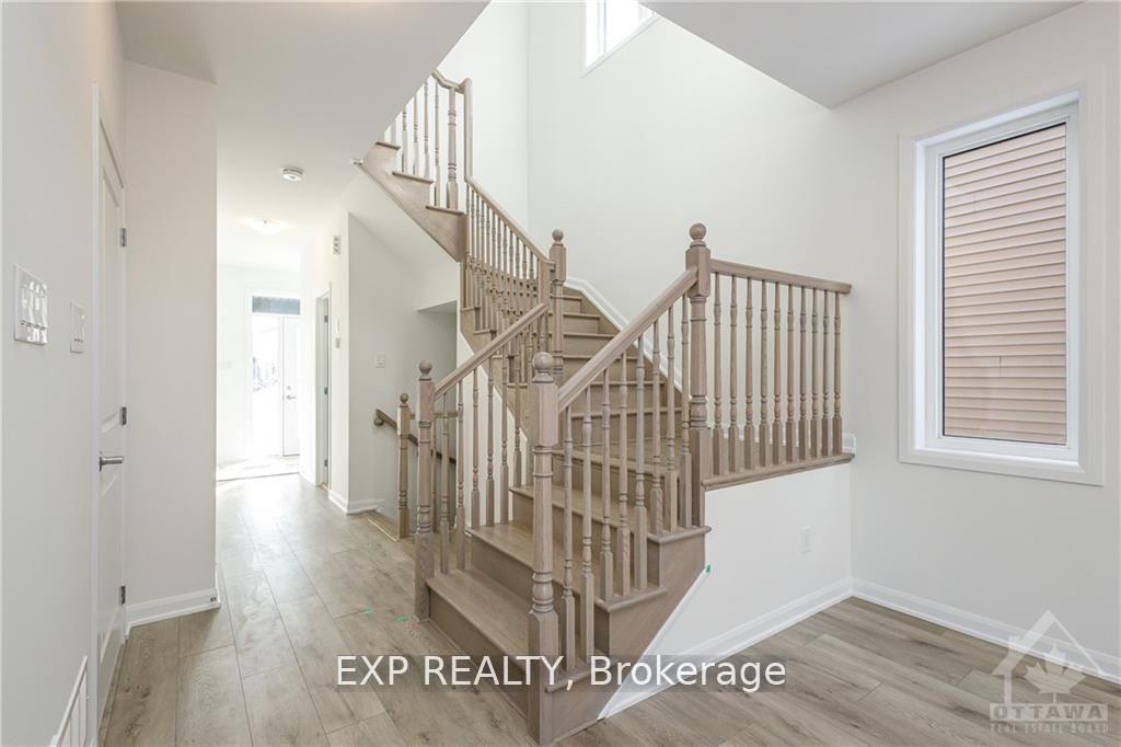Photo 11 of 1006 Ballyhale Heights, Ottawa, Barrhaven - Half Moon Bay — HOMEH