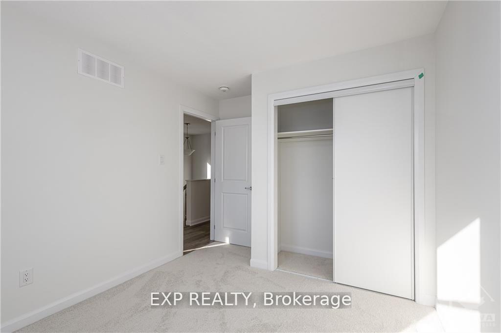 Photo 17 of 1006 Ballyhale Heights, Ottawa, Barrhaven - Half Moon Bay — HOMEH