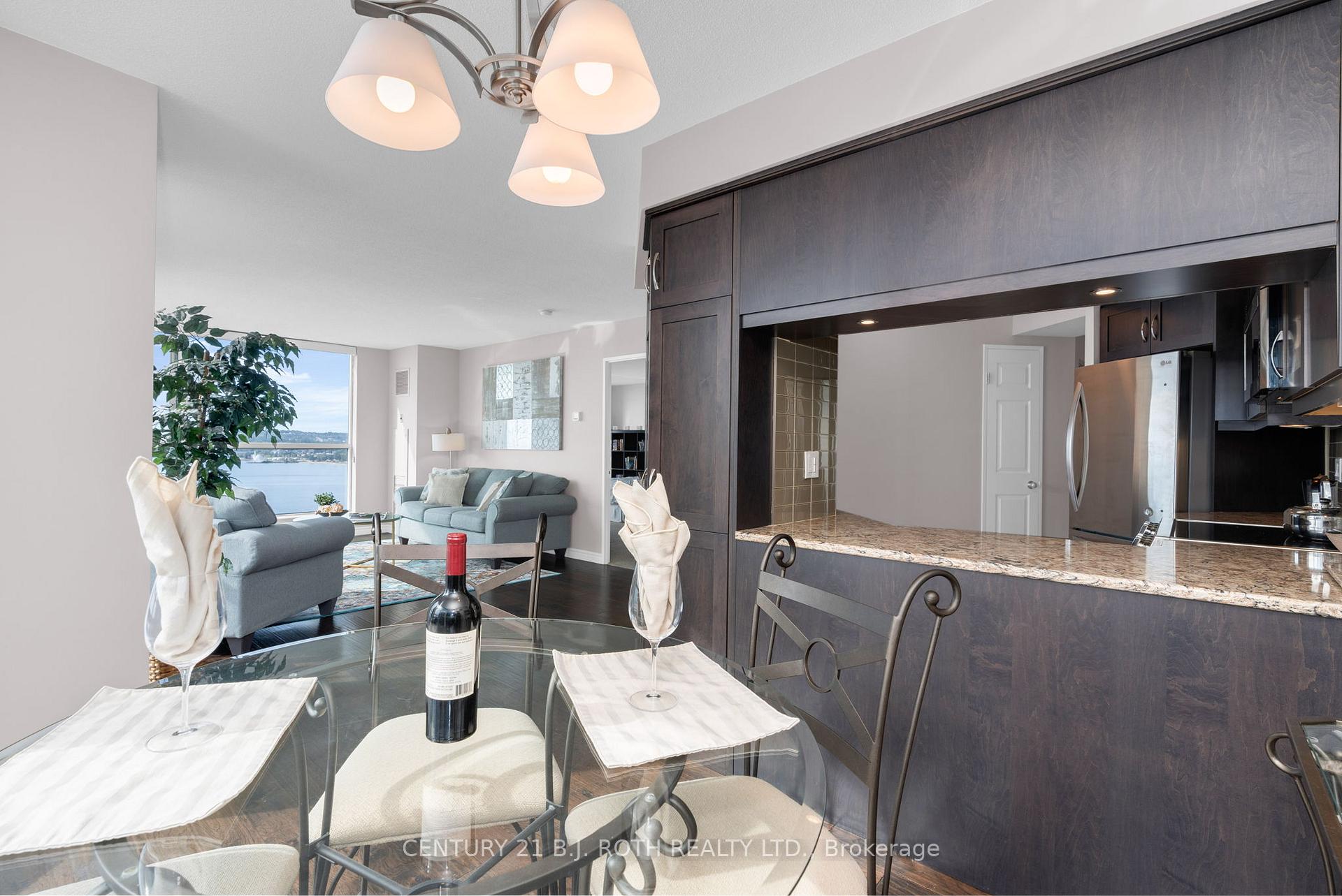 Photo 8 of Unit 907, 140 Dunlop Street E, Barrie, City Centre — HOMEH