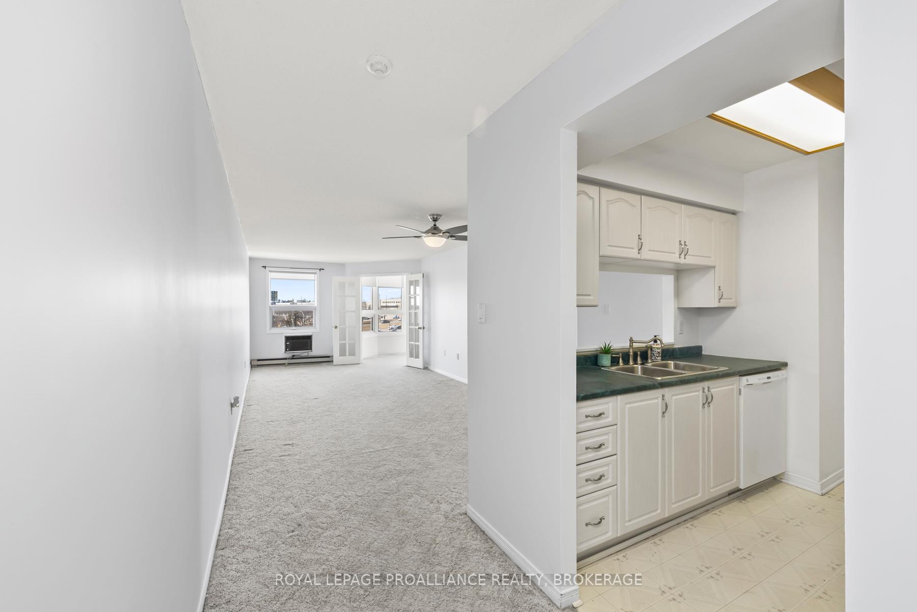 Photo 3 of Unit 507, 675 Davis Drive, Kingston, East Gardiners Rd — HOMEH