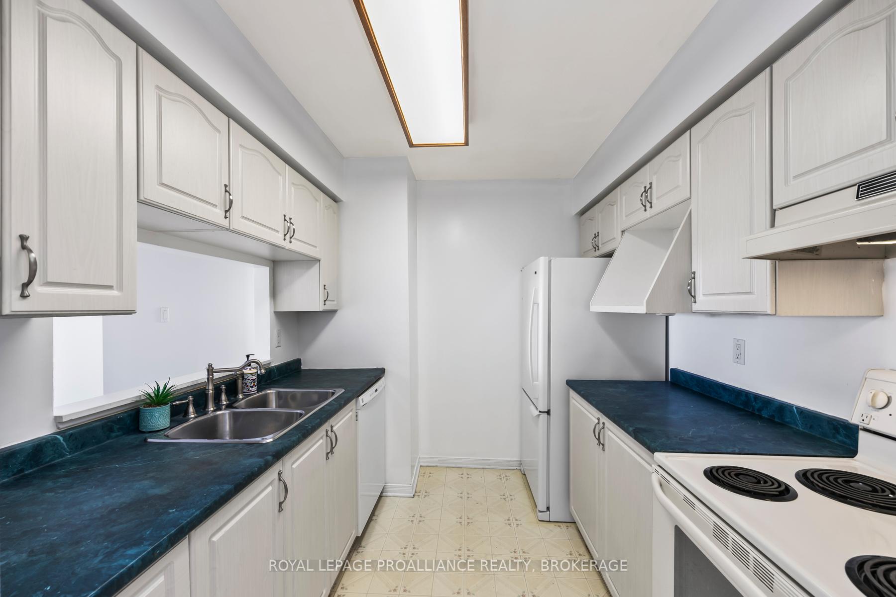 Photo 6 of Unit 507, 675 Davis Drive, Kingston, East Gardiners Rd — HOMEH