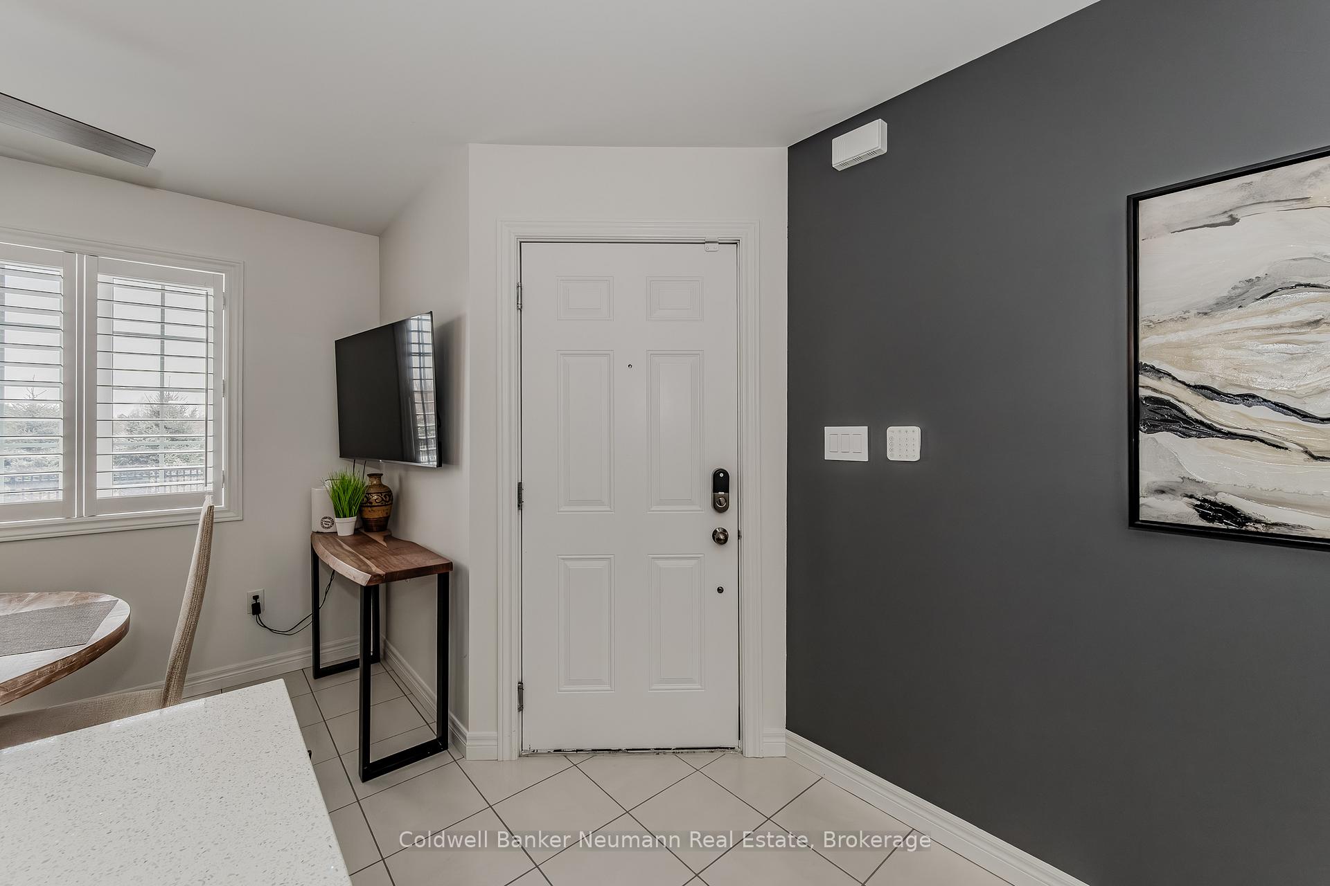Photo 4 of Unit 9A, 85 Mullin Drive, Guelph, Victoria North — HOMEH