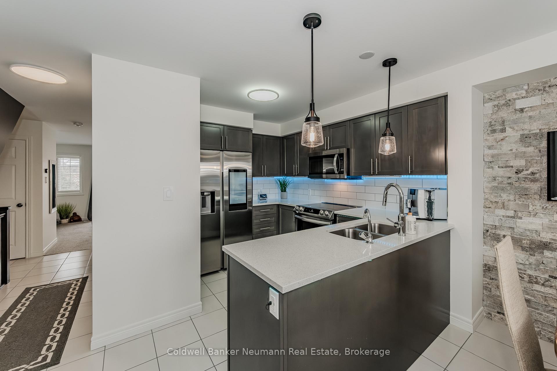 Photo 5 of Unit 9A, 85 Mullin Drive, Guelph, Victoria North — HOMEH