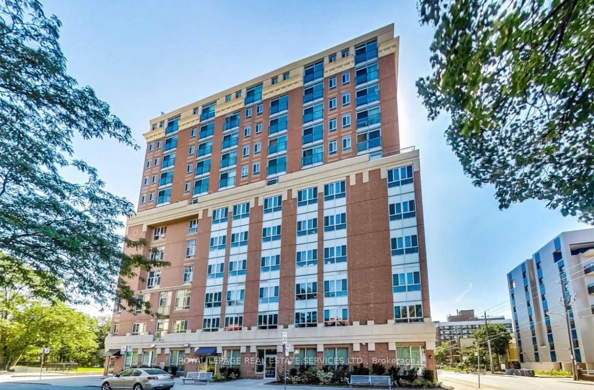 Front of Unit 208, 15 Maplewood Avenue