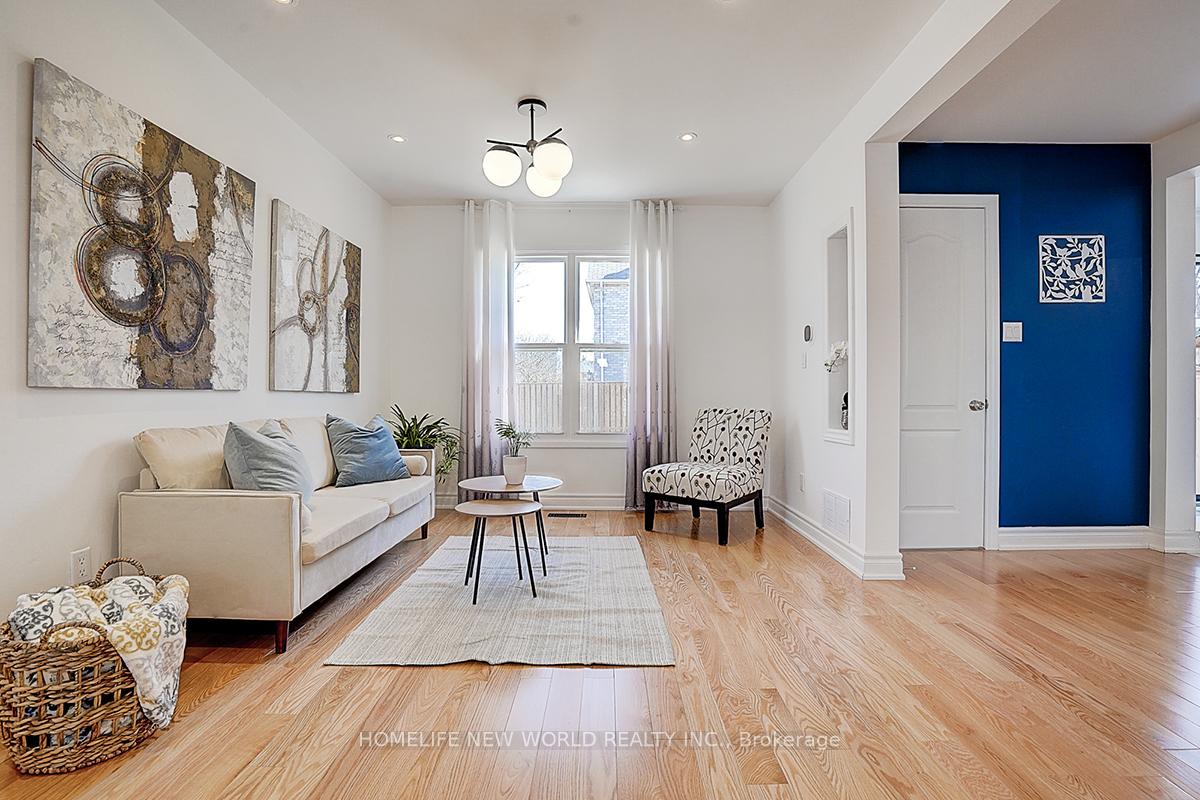Photo 3 of 61 Noake Crescent, Ajax, Central — HOMEH