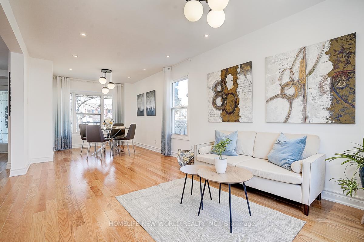 Photo 5 of 61 Noake Crescent, Ajax, Central — HOMEH