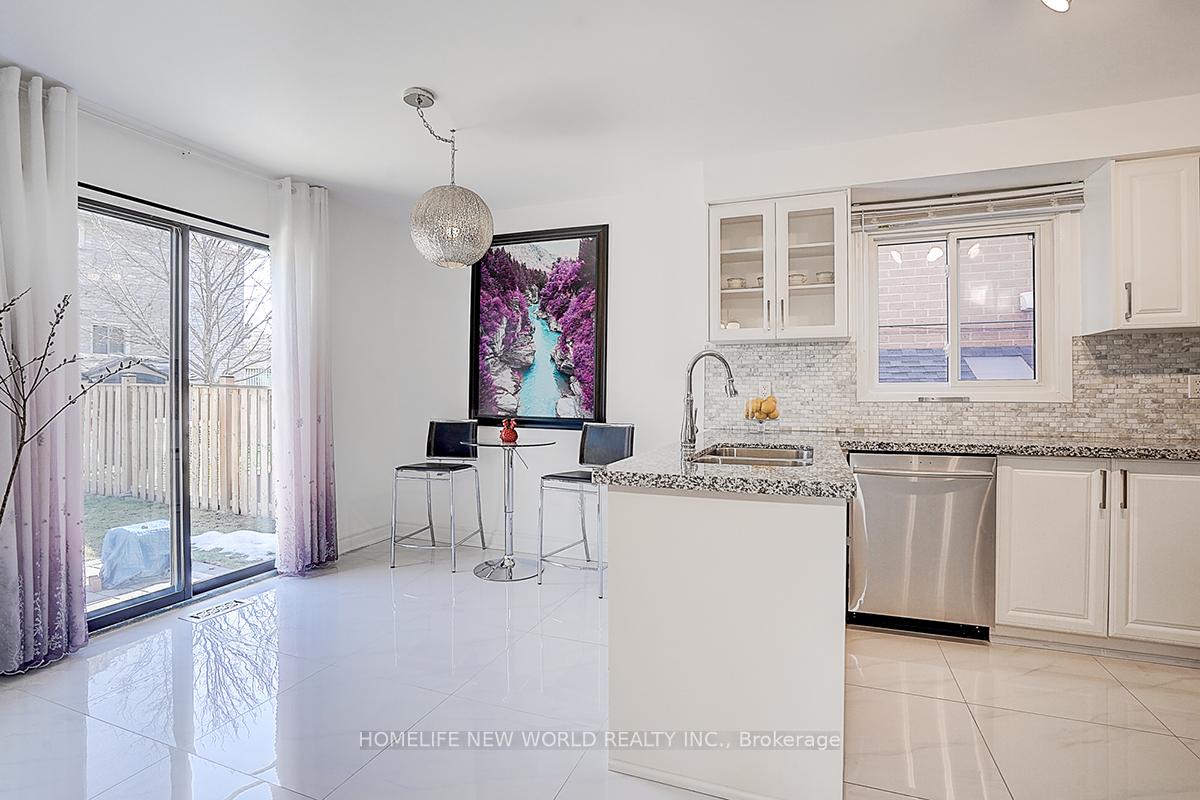 Photo 8 of 61 Noake Crescent, Ajax, Central — HOMEH