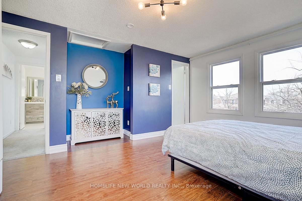 Photo 13 of 61 Noake Crescent, Ajax, Central — HOMEH
