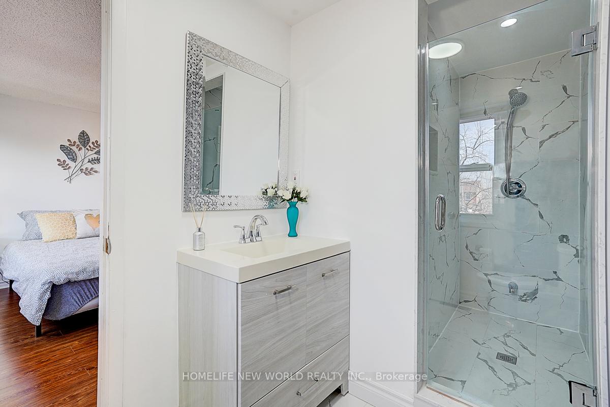 Photo 17 of 61 Noake Crescent, Ajax, Central — HOMEH