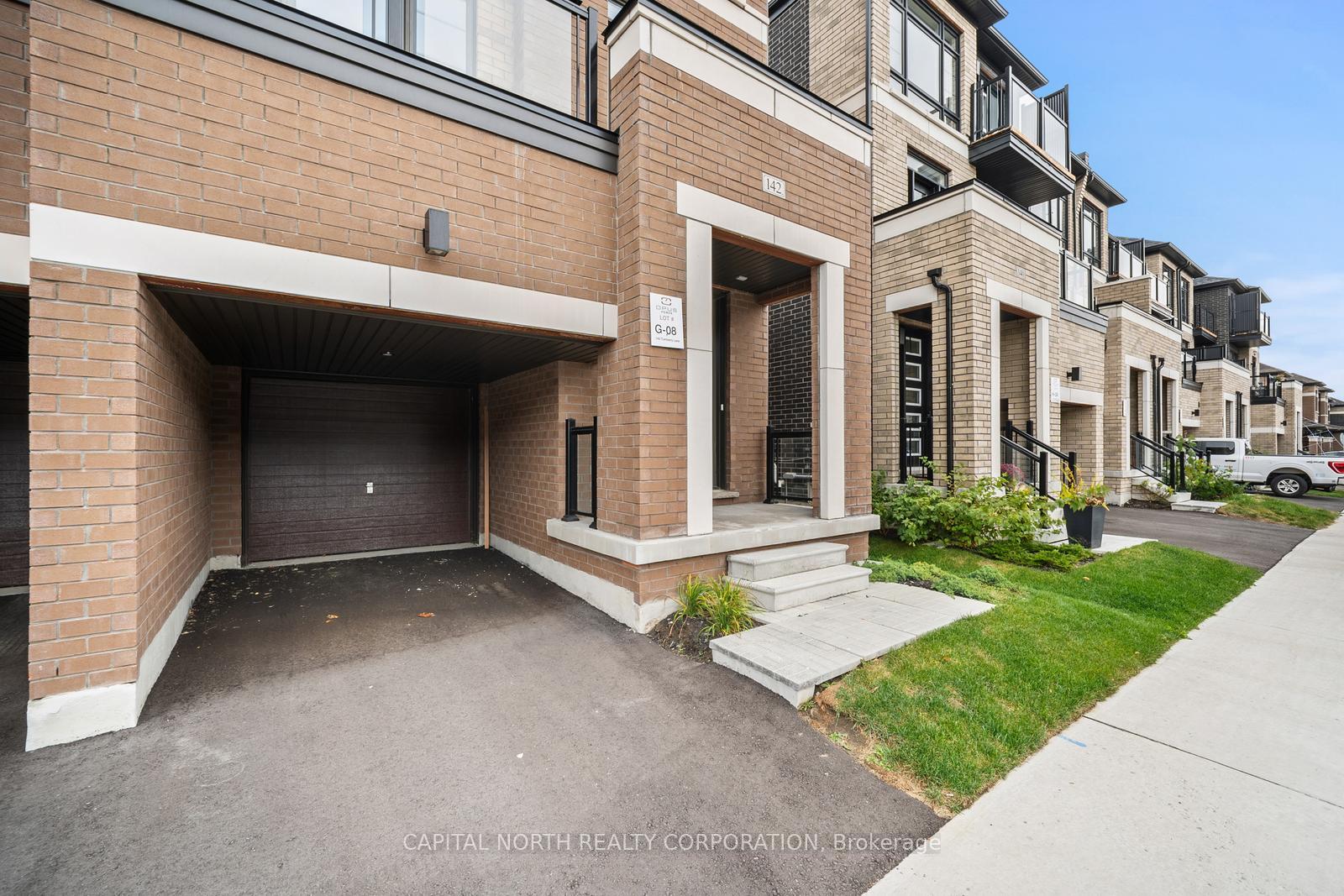 Photo 4 of 142 Turnberry Lane, Barrie, Painswick South — HOMEH