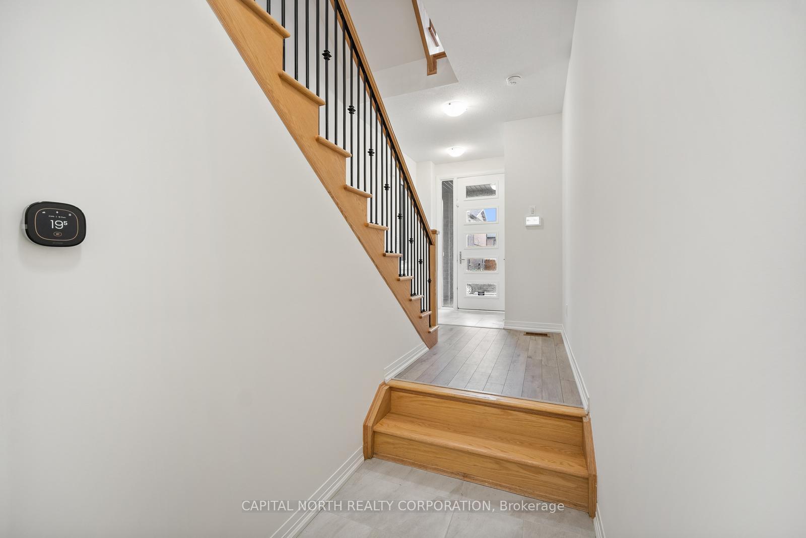 Photo 7 of 142 Turnberry Lane, Barrie, Painswick South — HOMEH