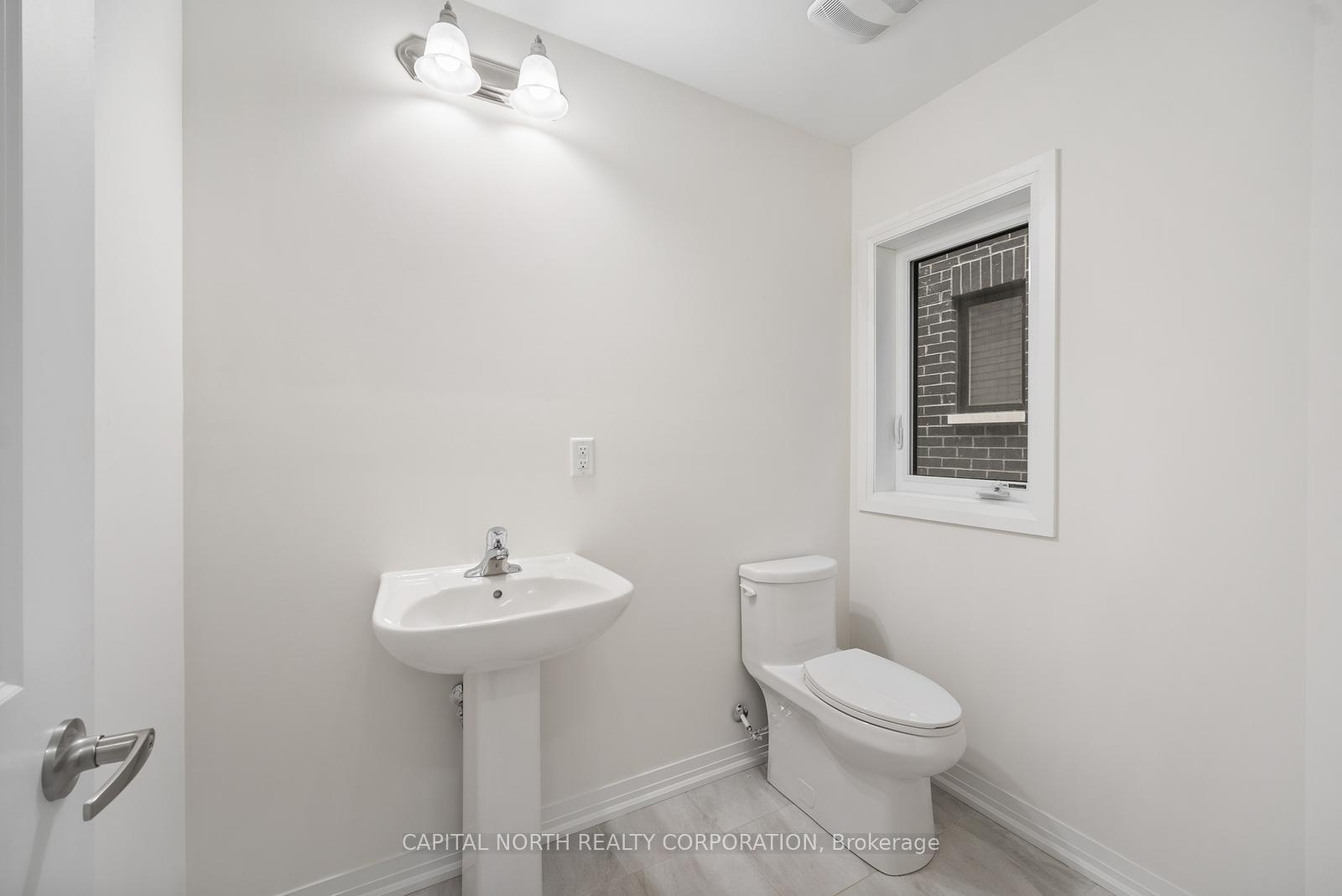 Photo 26 of 142 Turnberry Lane, Barrie, Painswick South — HOMEH