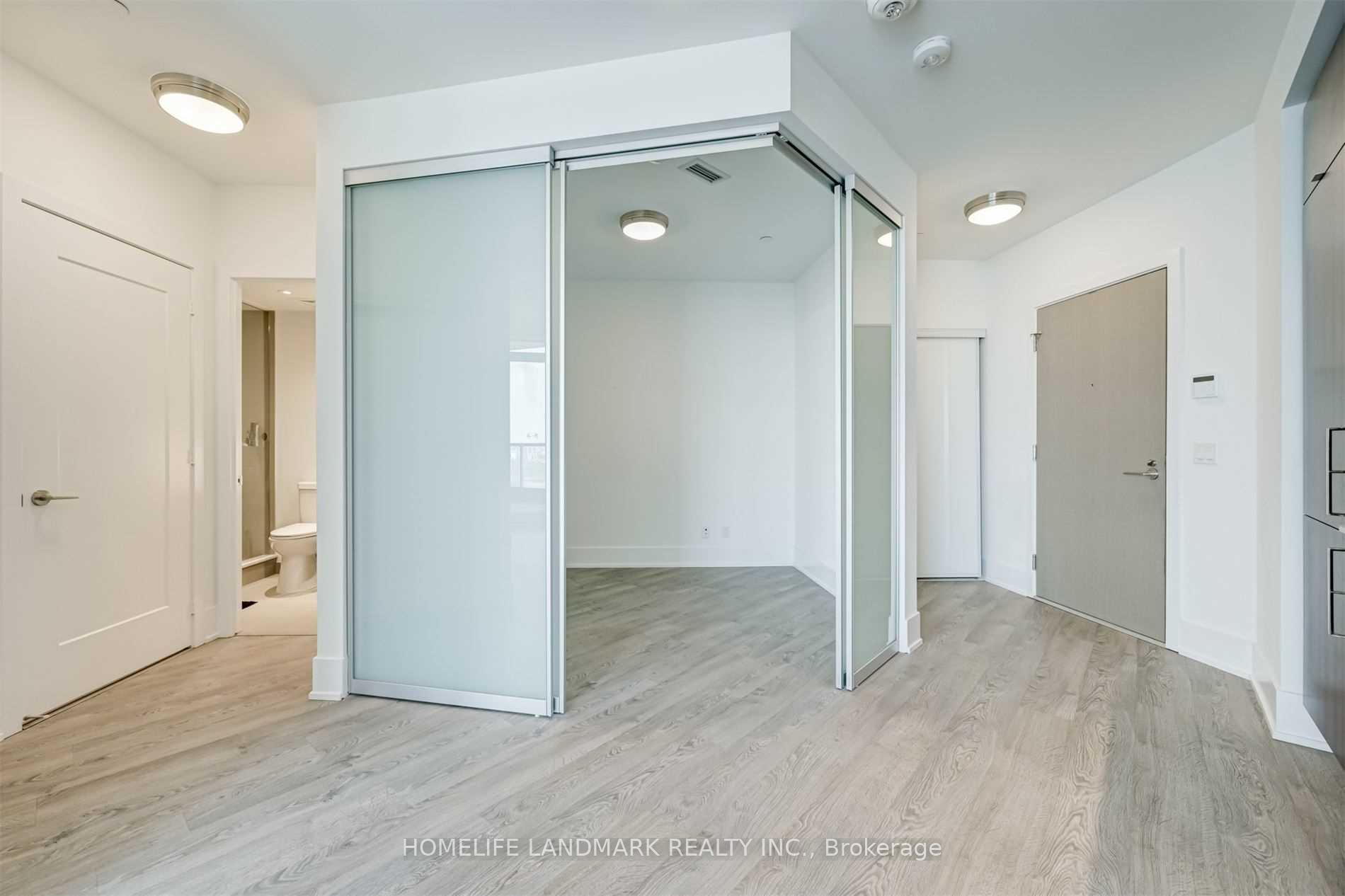 Photo 6 of Unit Ph21, 1 Edgewater Drive, Toronto, Waterfront Communities — HOMEH