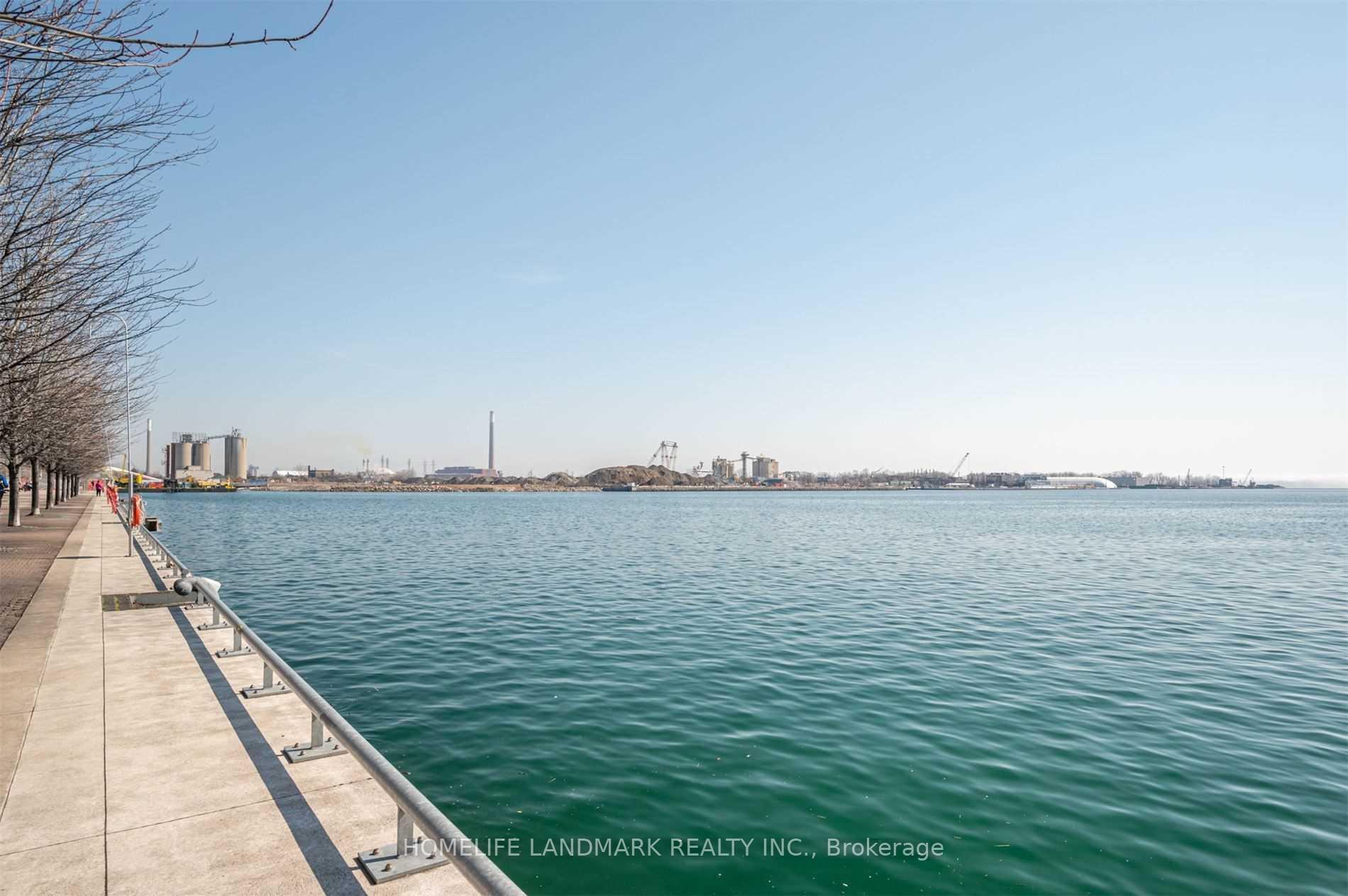 Photo 11 of Unit Ph21, 1 Edgewater Drive, Toronto, Waterfront Communities — HOMEH