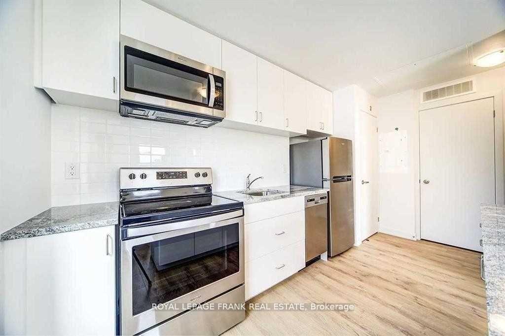 Photo 2 of Unit 8, 1720 Simcoe Street N, Oshawa, Samac — HOMEH