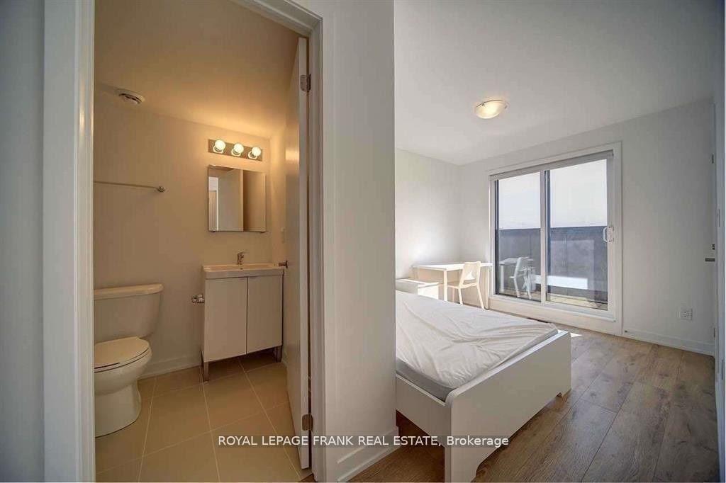 Photo 4 of Unit 8, 1720 Simcoe Street N, Oshawa, Samac — HOMEH