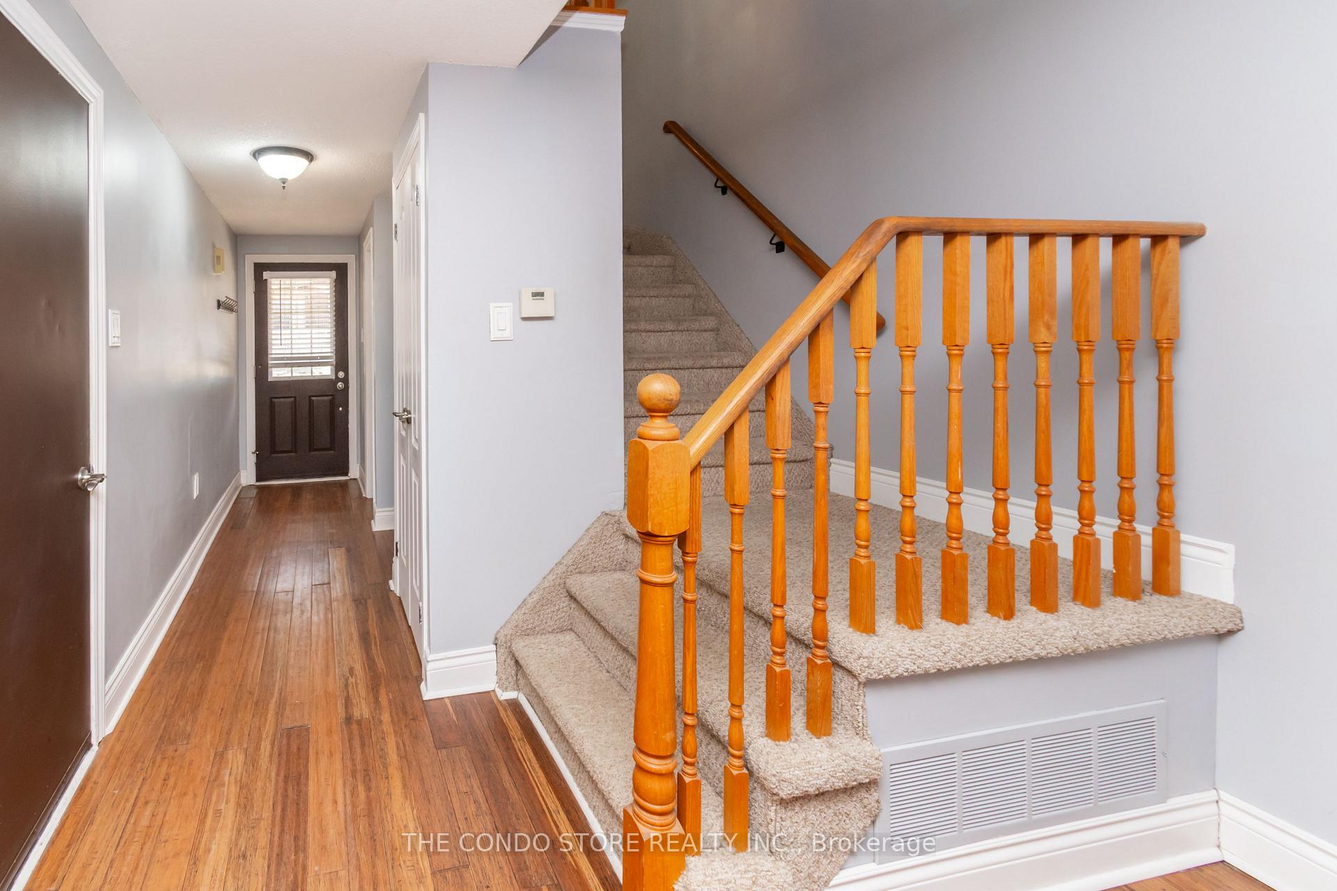 Photo 3 of 10 Sawmill Road, Barrie, Ardagh — HOMEH