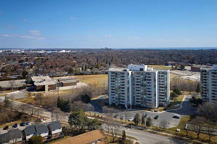 Front of Unit 504, 5090 Pinedale Avenue