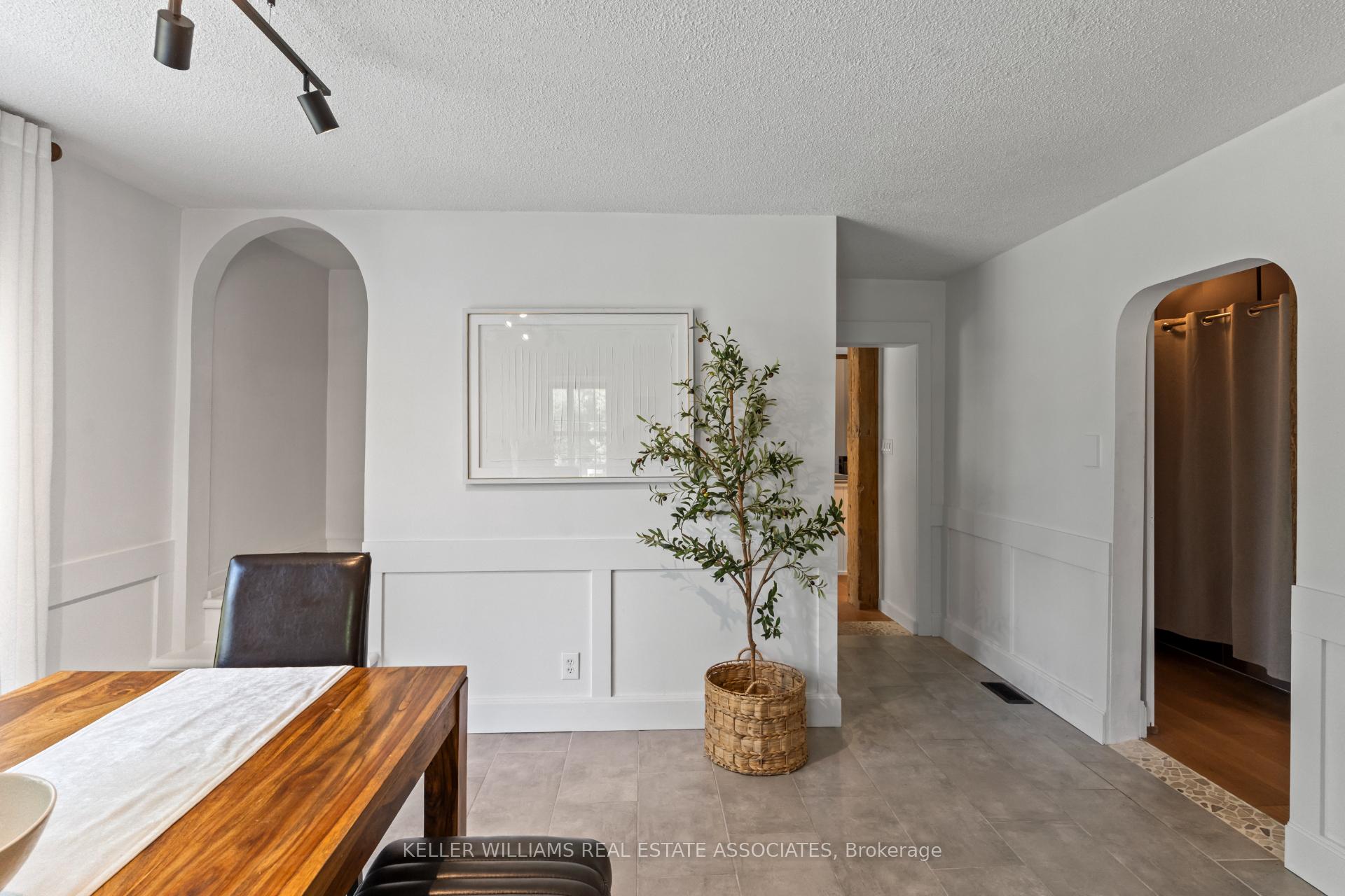 Photo 24 of 4910 Trafalgar Road, Erin, Rural Erin — HOMEH