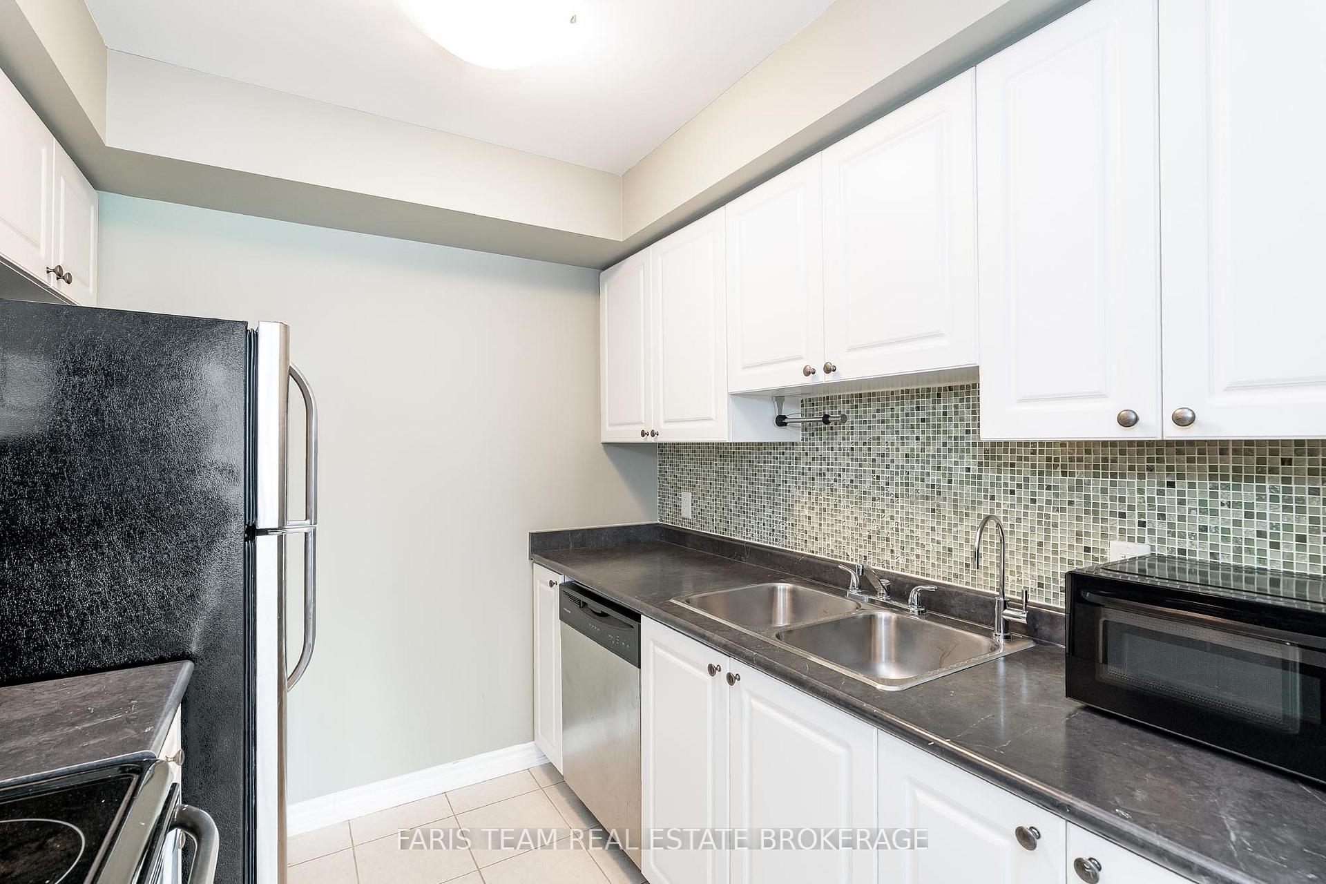 Photo 4 of Unit 9, 57 Ferndale Drive S, Barrie, Ardagh — HOMEH
