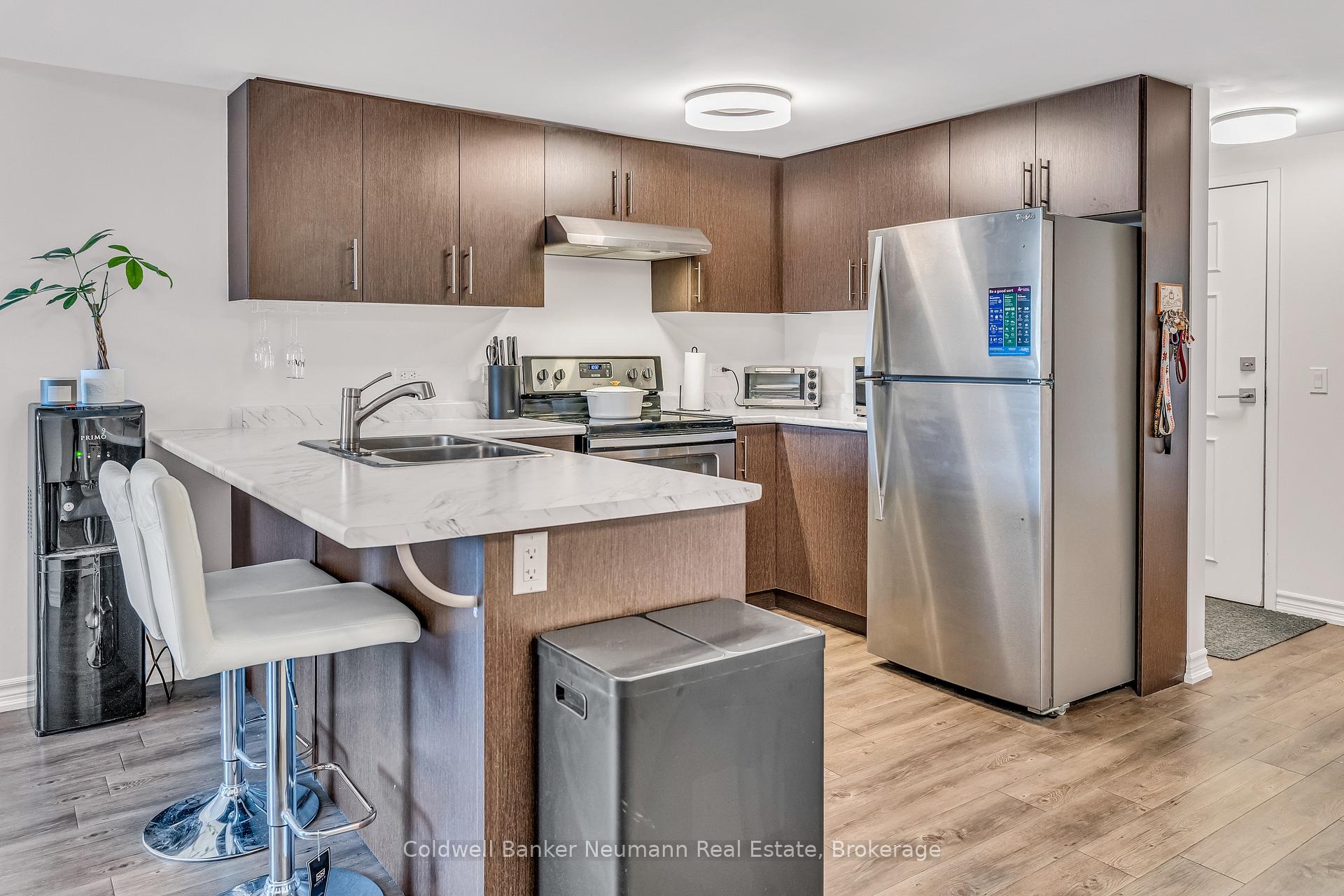 Photo 3 of Unit 205, 7 Kay Crescent, Guelph, Pineridge/Westminster Woods — HOMEH