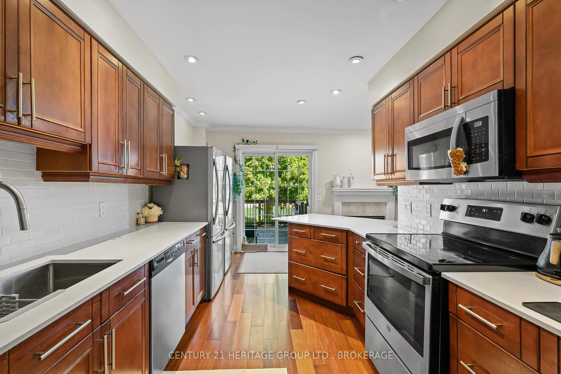 Photo 21 of Unit 29, 1098 King Street W, Kingston, Central City West — HOMEH