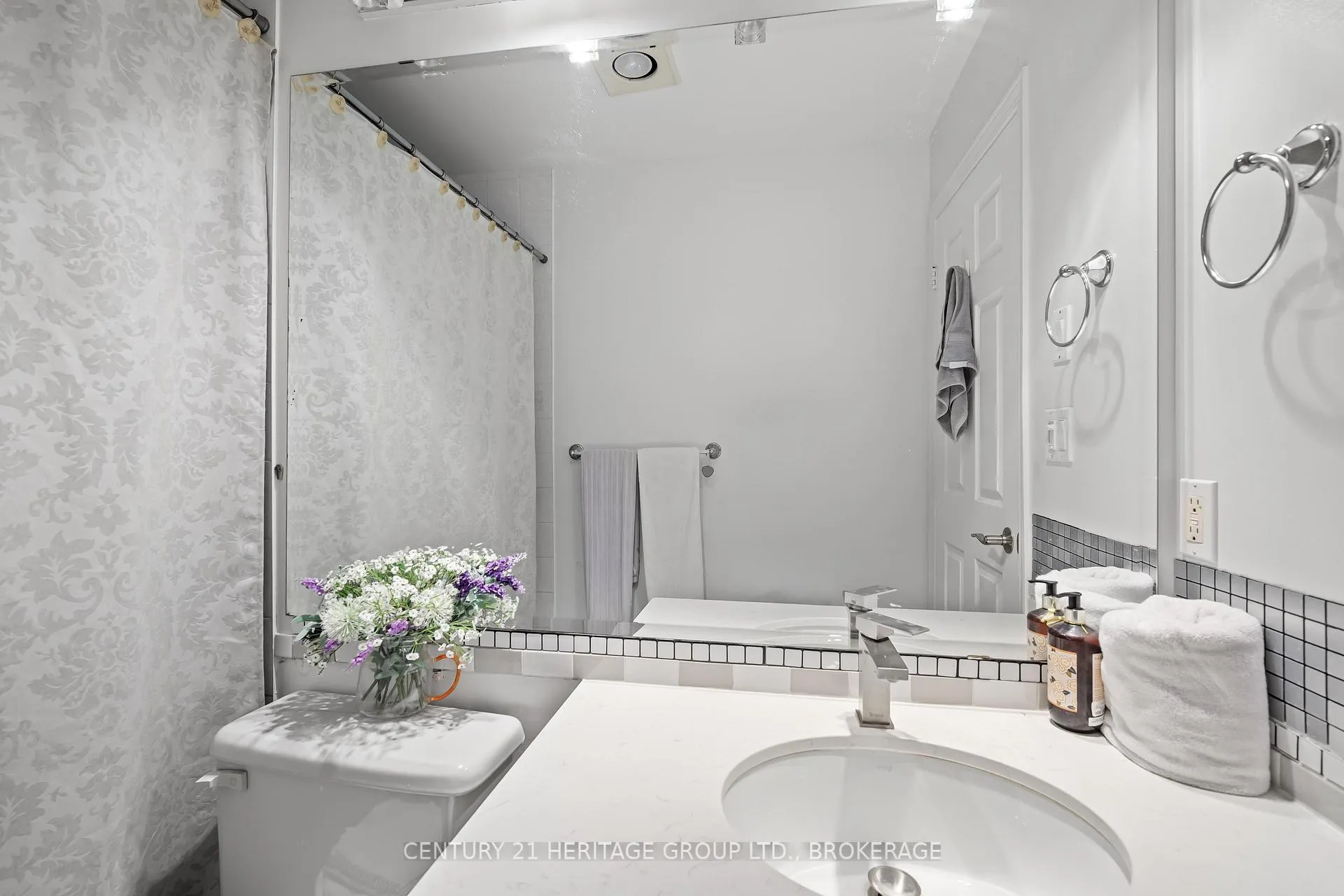 Photo 28 of Unit 29, 1098 King Street W, Kingston, Central City West — HOMEH