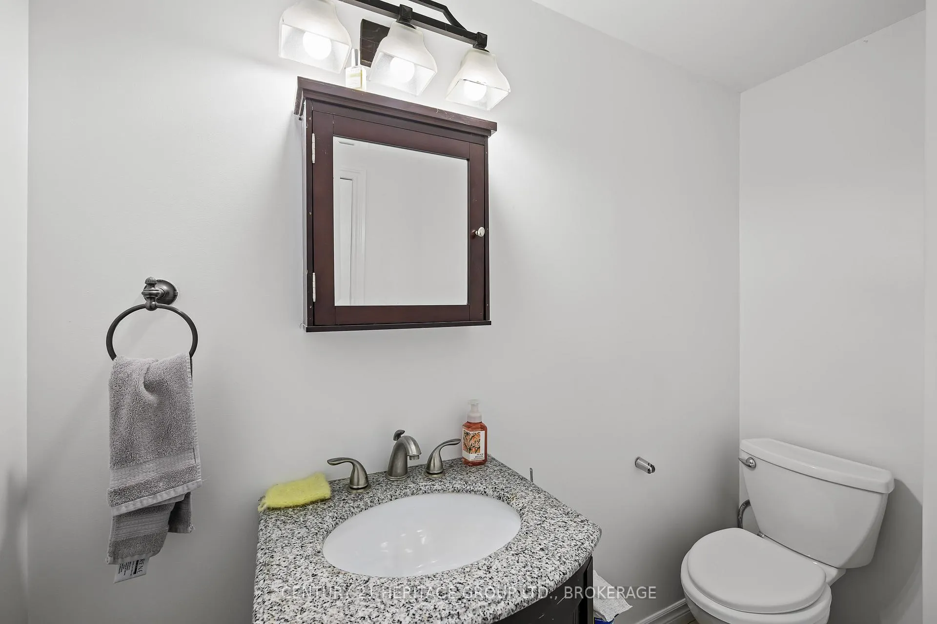 Photo 37 of Unit 29, 1098 King Street W, Kingston, Central City West — HOMEH