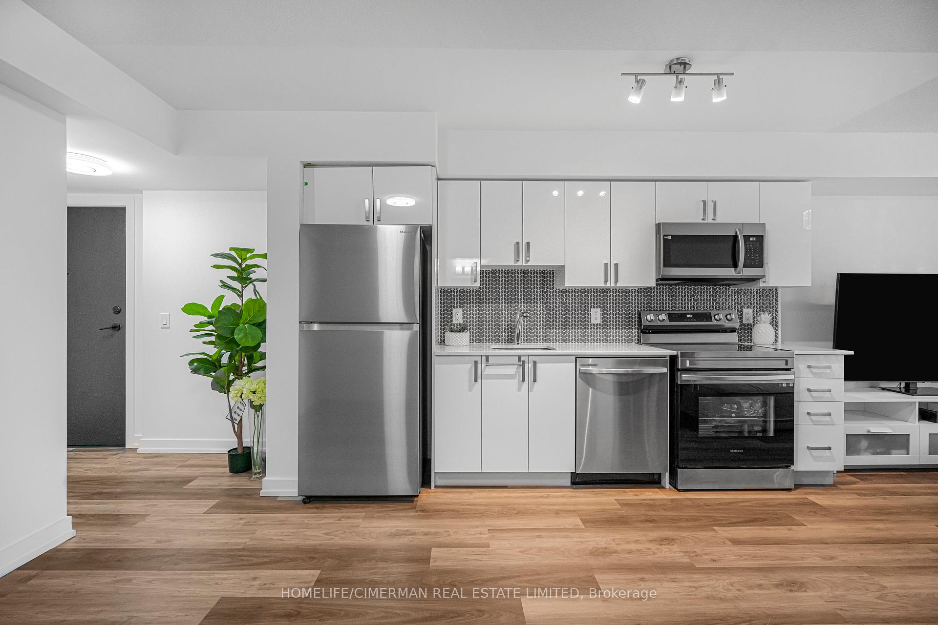 Photo 10 of Unit 508, 1480 Bayly Street, Pickering, Bay Ridges — HOMEH