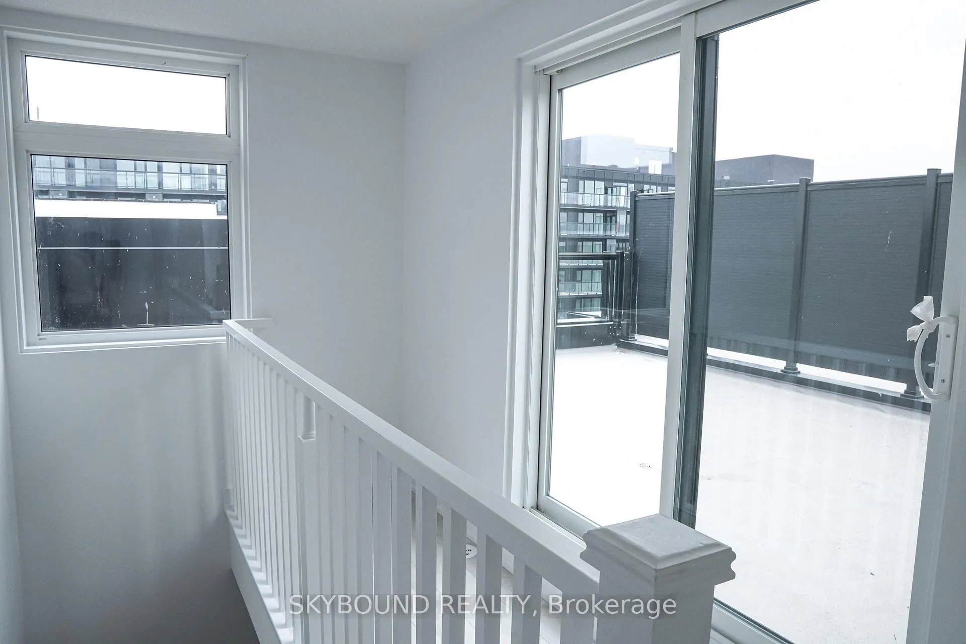 Photo 14 of Unit 47, 1121 Cooke Boulevard, Burlington, LaSalle — HOMEH