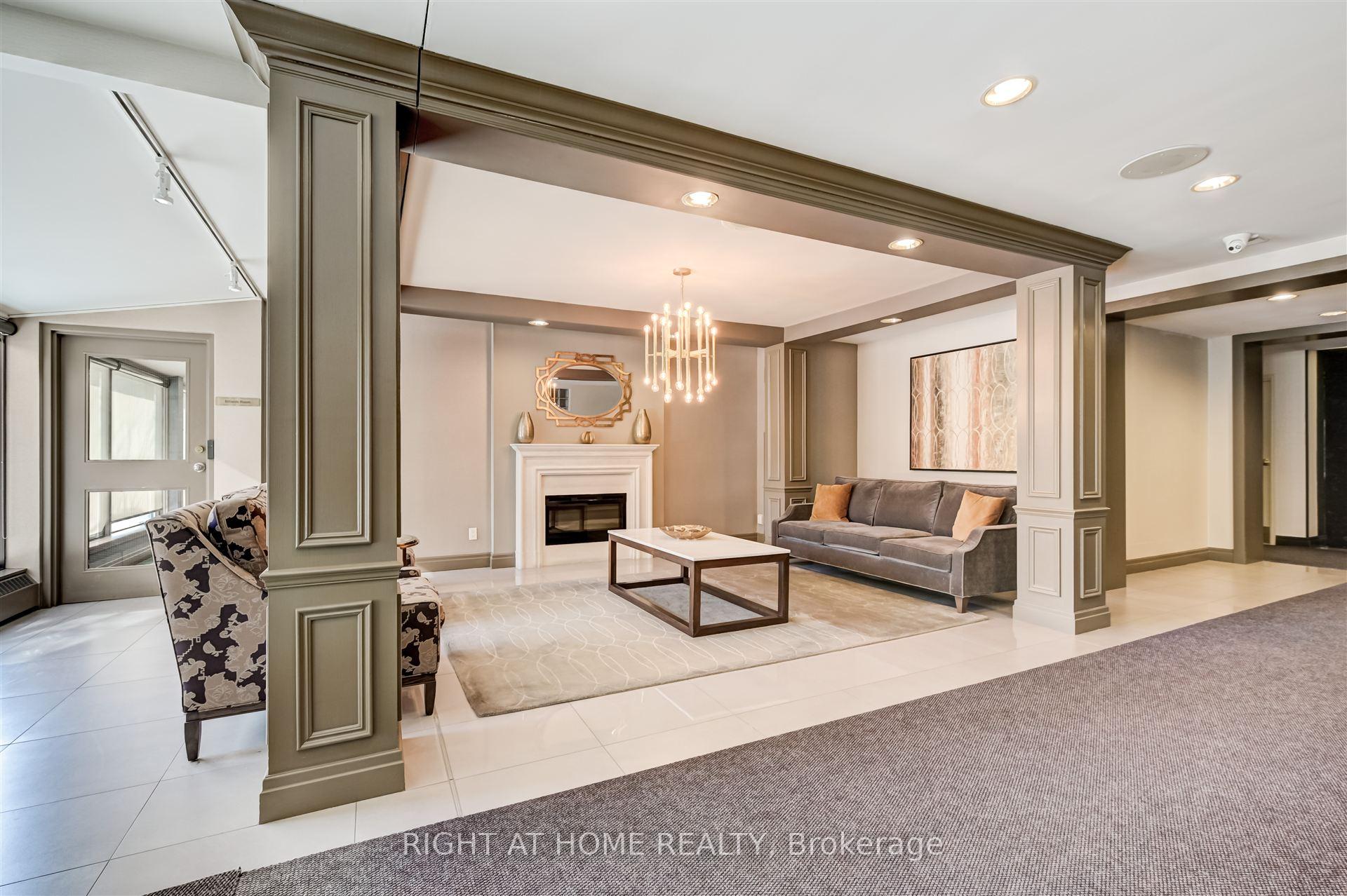 Photo 6 of Unit 305, 271 Ridley Boulevard, Toronto, Bedford Park-Nortown — HOMEH