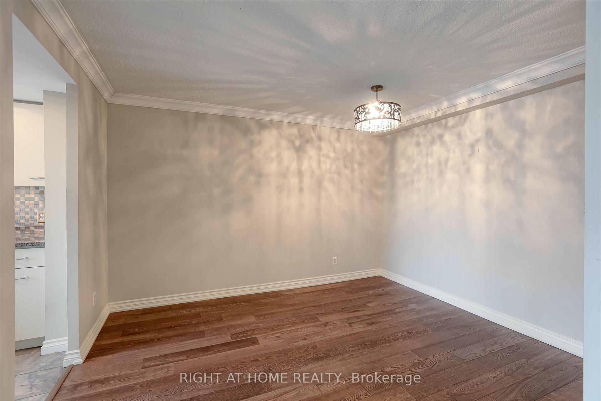 Photo 13 of Unit 305, 271 Ridley Boulevard, Toronto, Bedford Park-Nortown — HOMEH
