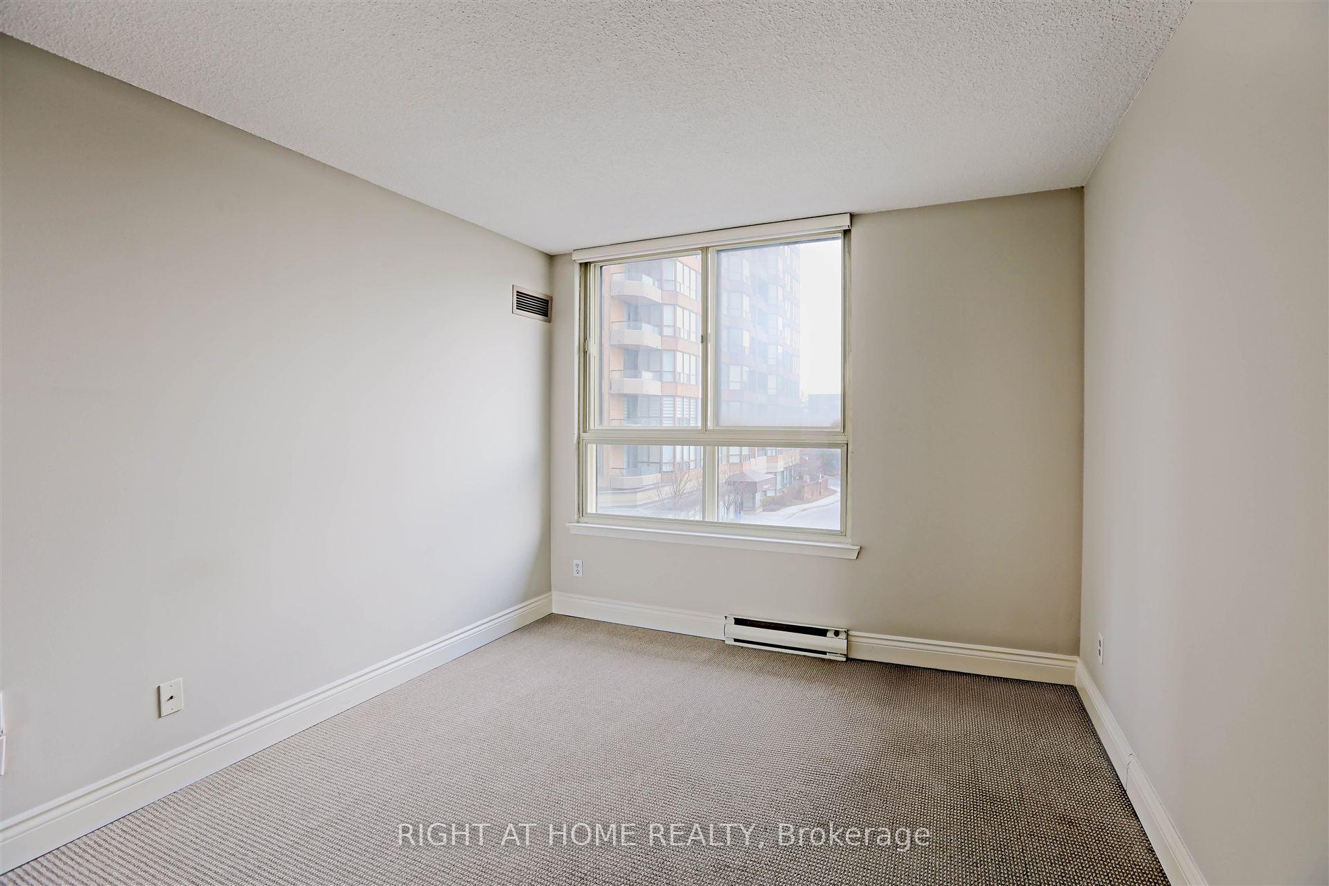Photo 22 of Unit 305, 271 Ridley Boulevard, Toronto, Bedford Park-Nortown — HOMEH