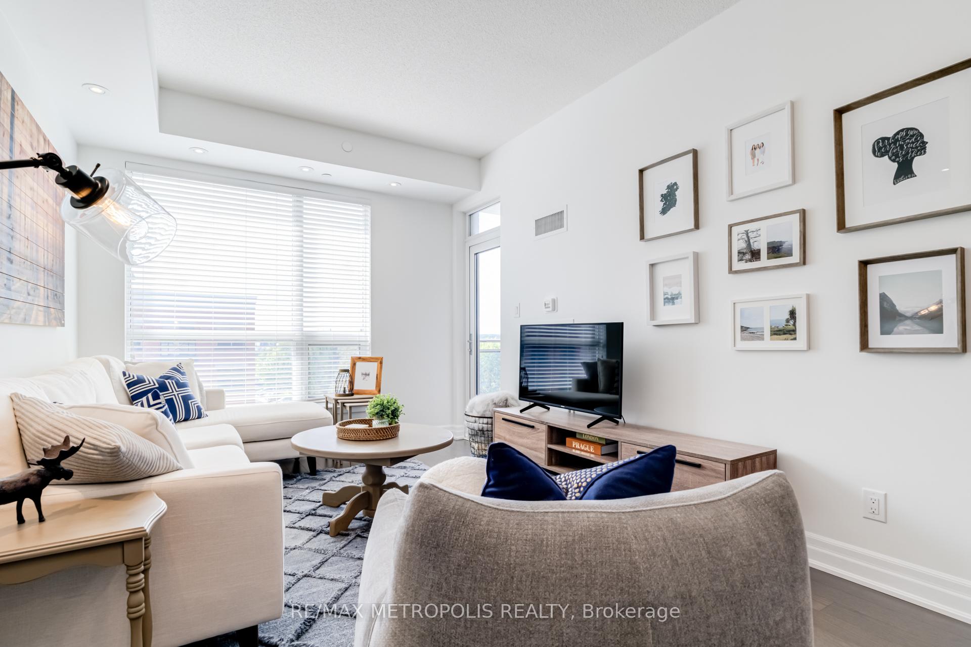 Photo 2 of Unit 416, 111 Civic Square Gate, Aurora, Bayview Wellington — HOMEH