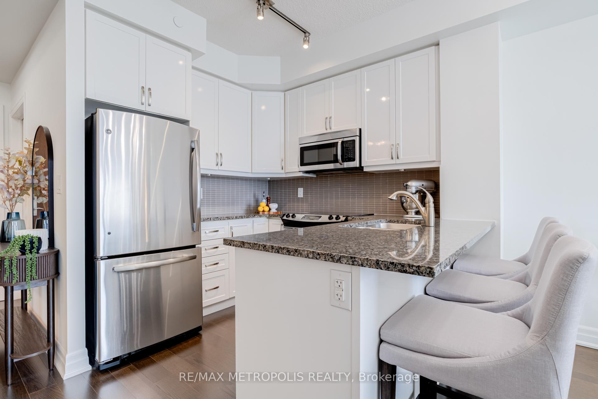 Photo 9 of Unit 416, 111 Civic Square Gate, Aurora, Bayview Wellington — HOMEH