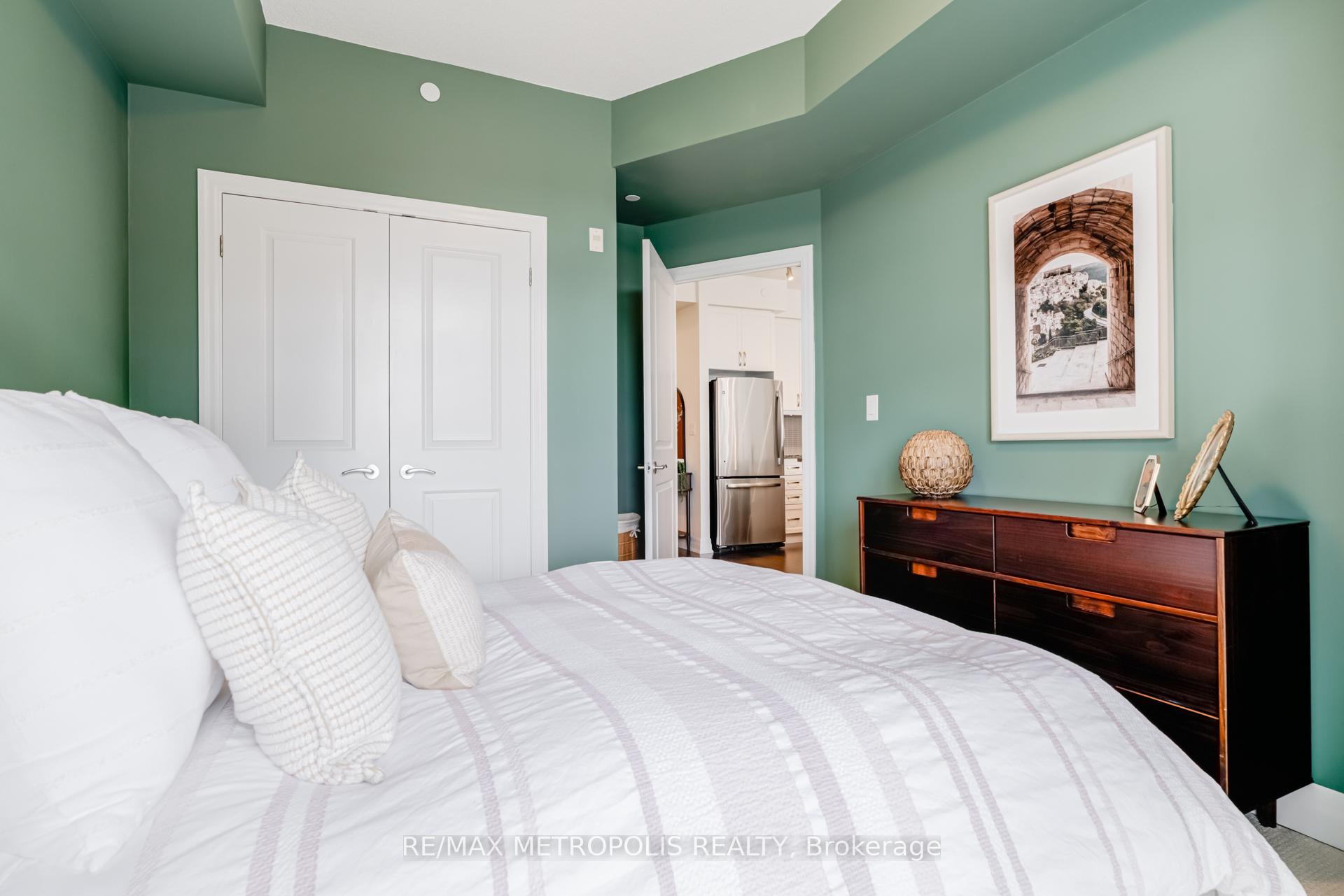 Photo 17 of Unit 416, 111 Civic Square Gate, Aurora, Bayview Wellington — HOMEH