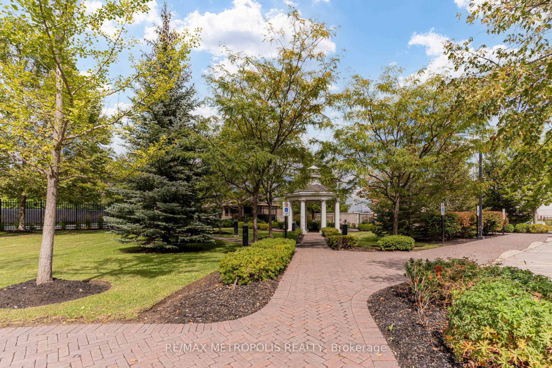 Photo 34 of Unit 416, 111 Civic Square Gate, Aurora, Bayview Wellington — HOMEH