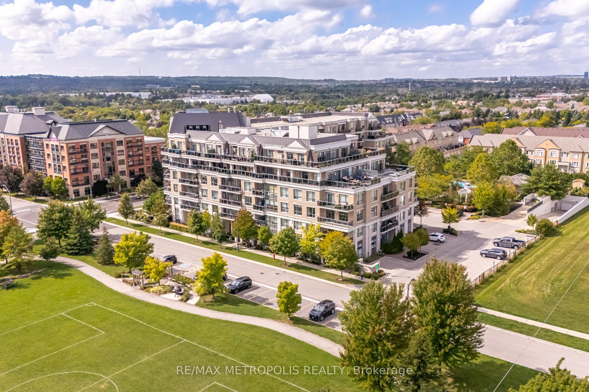 Photo 36 of Unit 416, 111 Civic Square Gate, Aurora, Bayview Wellington — HOMEH